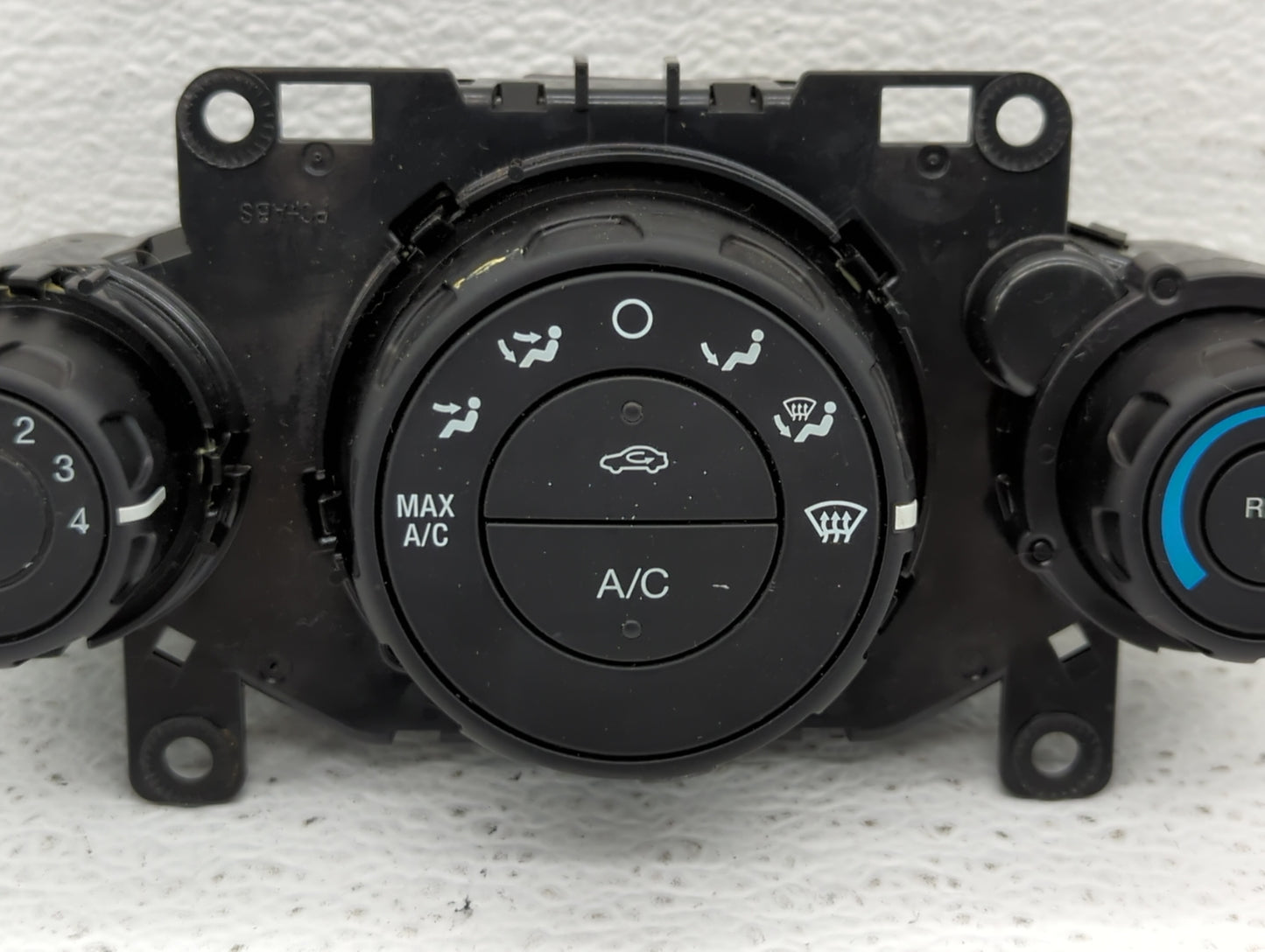 2014 Ford Fiesta Climate Control Module Temperature AC/Heater Replacement P/N:D2BT-19980-AE Fits OEM Used Auto Parts - Oemus