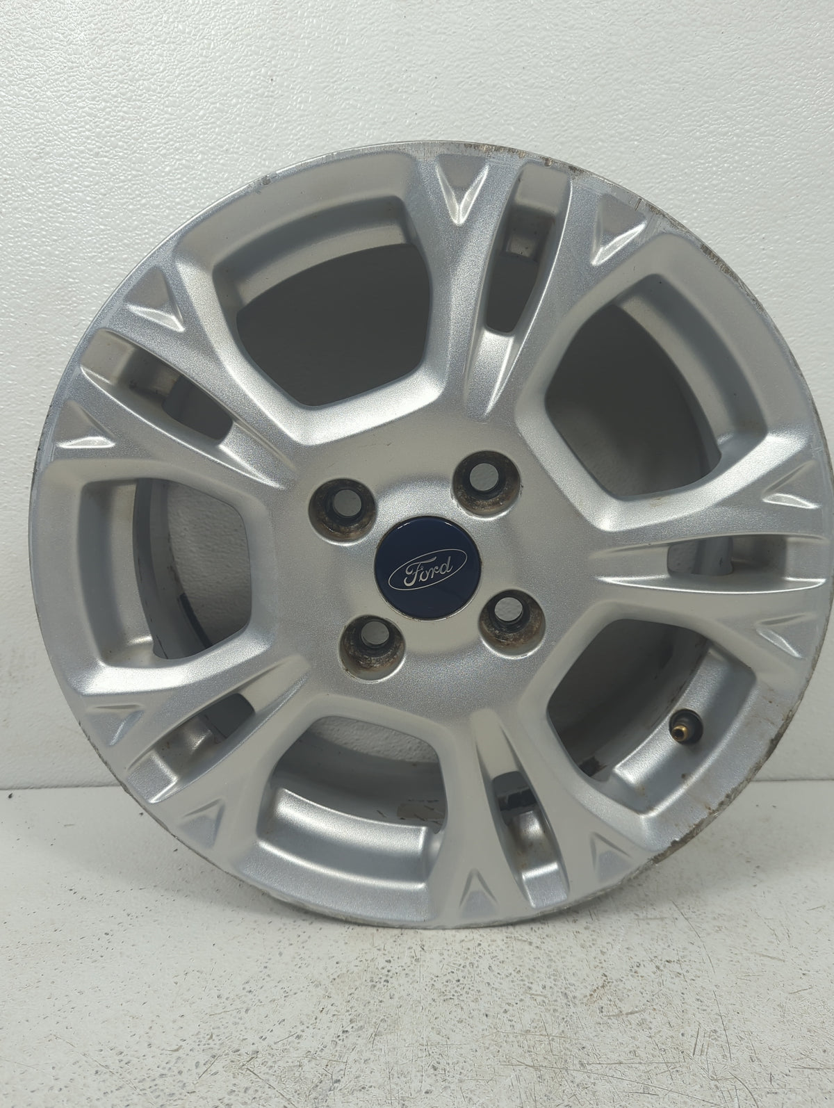 2015 Ford Fiesta Oem Wheel Rim 5040281 - Oemusedautoparts1.com
