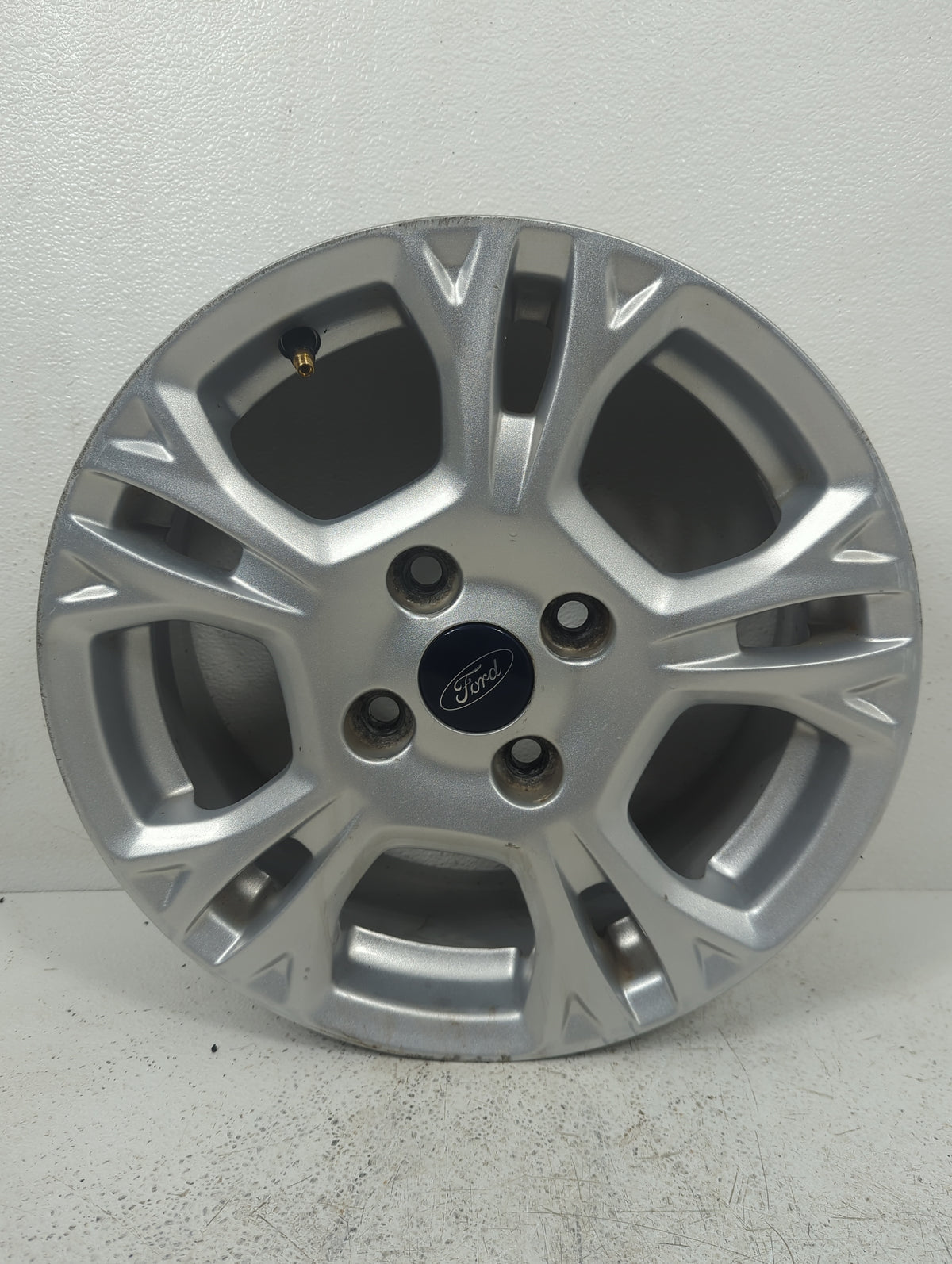 2015 Ford Fiesta Oem Wheel Rim 5040282 - Oemusedautoparts1.com