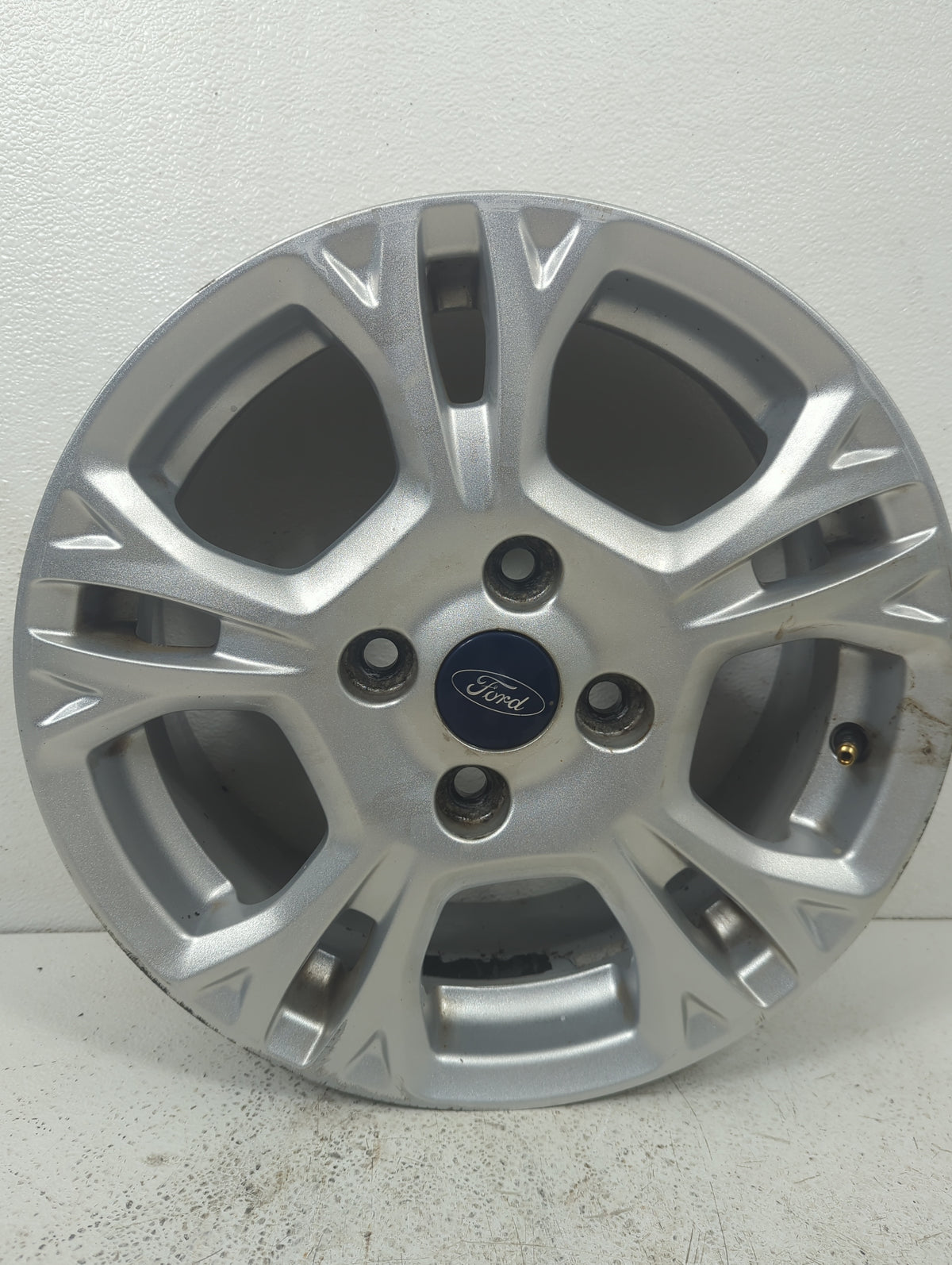 2015 Ford Fiesta Oem Wheel Rim 5040283 - Oemusedautoparts1.com