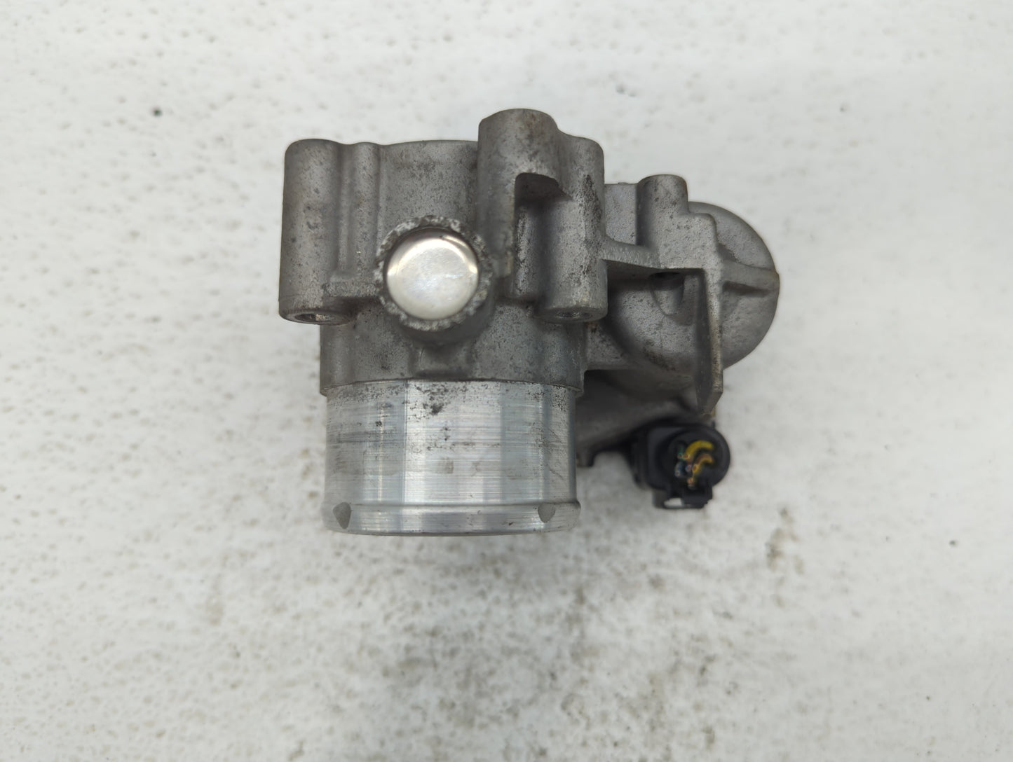 2014-2019 Ford Fiesta Throttle Body P/N:7S7G-9F991-CA Fits Fits 2013 2014 2015 2016 2017 2018 2019 OEM Used Auto Parts - Oem