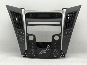 compare product 2014-2016 Ford Fiesta Climate Control Module Temperature AC/Heater Replacement P/N:D2BT-18C612-AG D2BT-18C612-AF Fits OEM Used Auto Parts