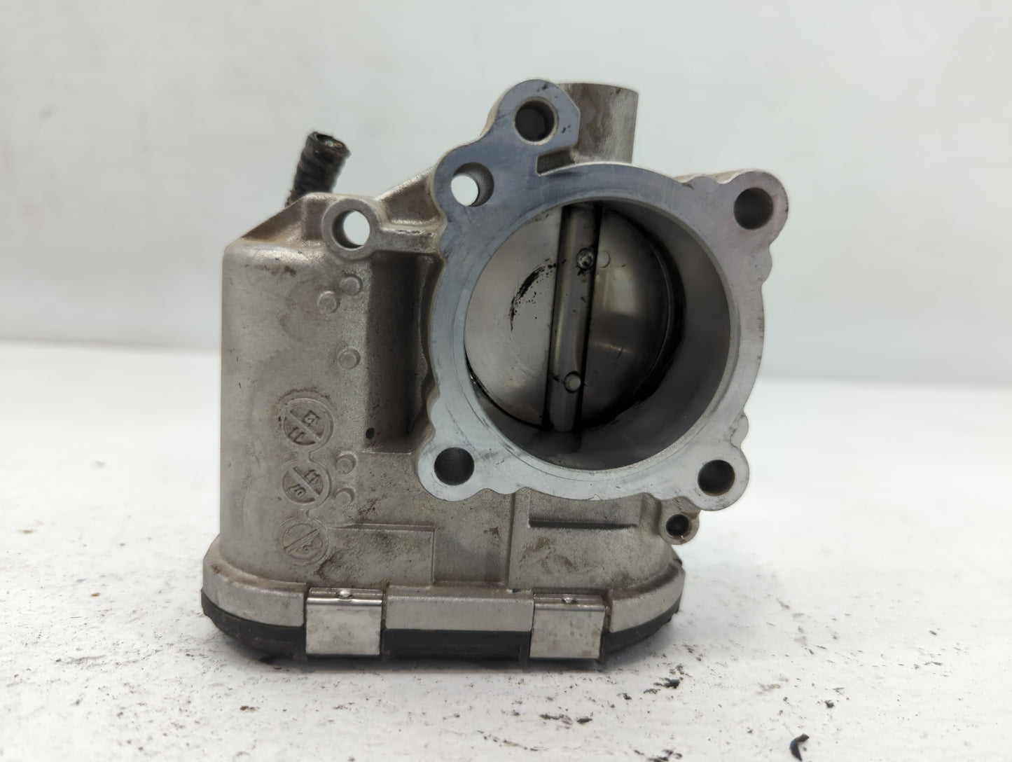 2014-2019 Ford Fiesta Throttle Body P/N:7S7G-9F991-CA Fits Fits 2013 2014 2015 2016 2017 2018 2019 OEM Used Auto Parts - Oem