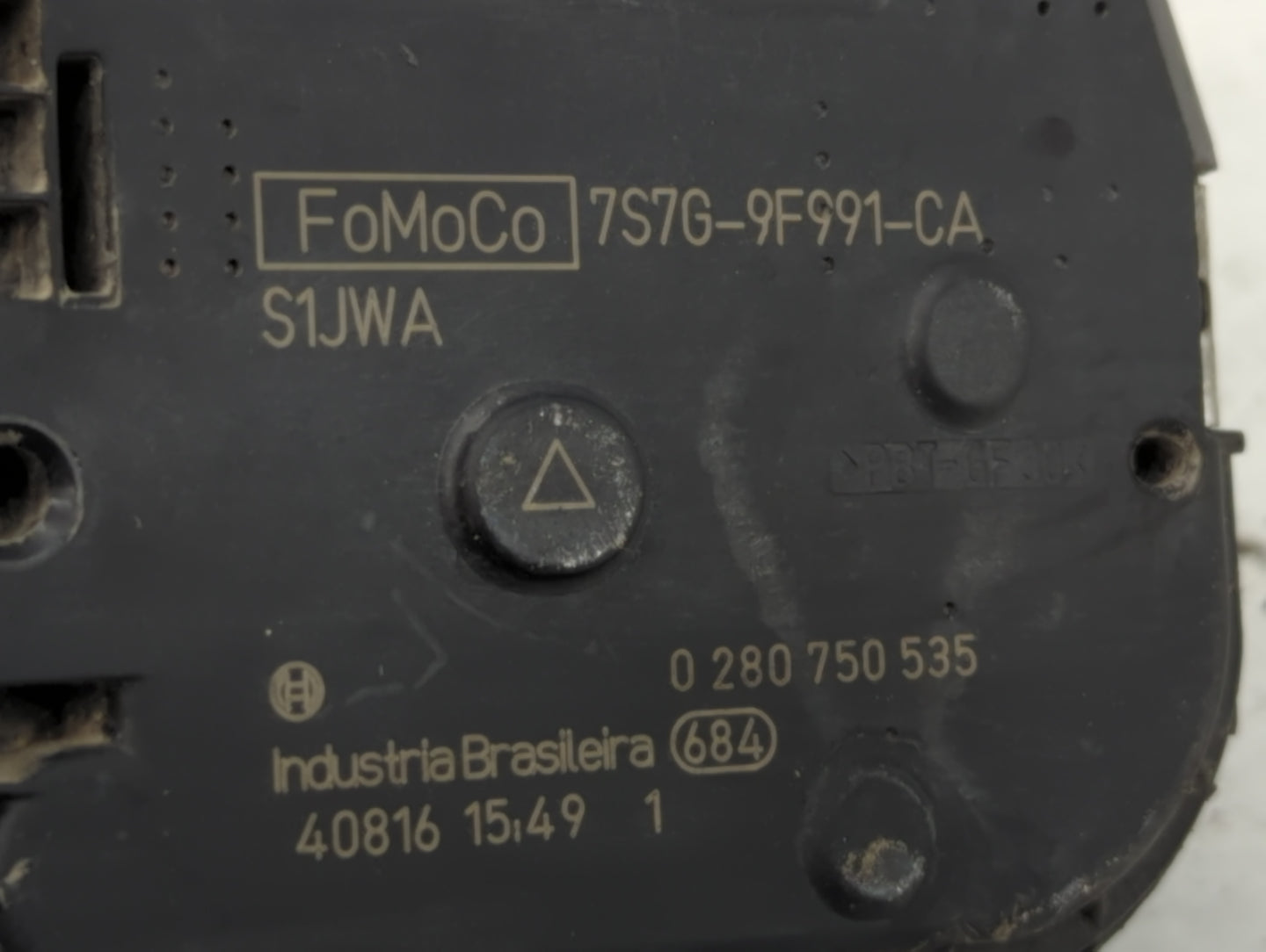 2014-2019 Ford Fiesta Throttle Body P/N:7S7G-9F991-CA Fits Fits 2013 2014 2015 2016 2017 2018 2019 OEM Used Auto Parts - Oem