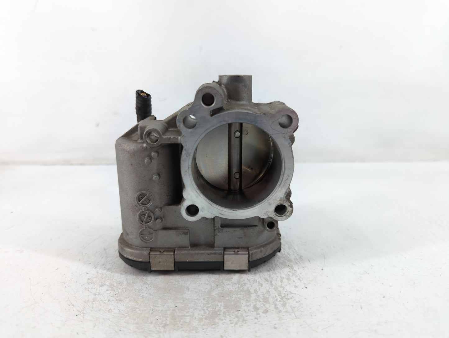 2014-2019 Ford Fiesta Throttle Body P/N:7S7G-9F991-CA Fits Fits 2013 2014 2015 2016 2017 2018 2019 OEM Used Auto Parts - Oem