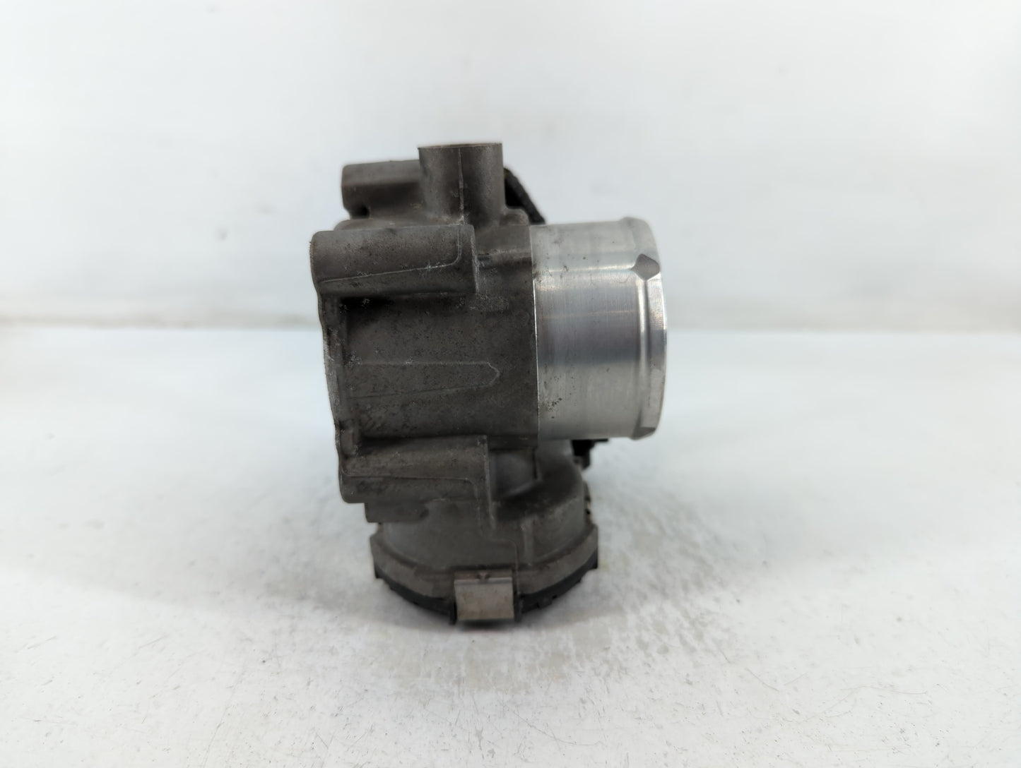 2014-2019 Ford Fiesta Throttle Body P/N:7S7G-9F991-CA Fits Fits 2013 2014 2015 2016 2017 2018 2019 OEM Used Auto Parts - Oem