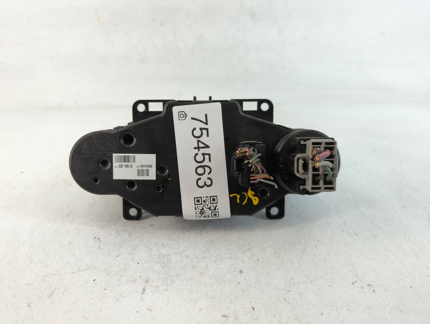 2014-2019 Ford Fiesta Climate Control Module Temperature AC/Heater Replacement P/N:D2BT 19980 AE Fits OEM Used Auto Parts - 