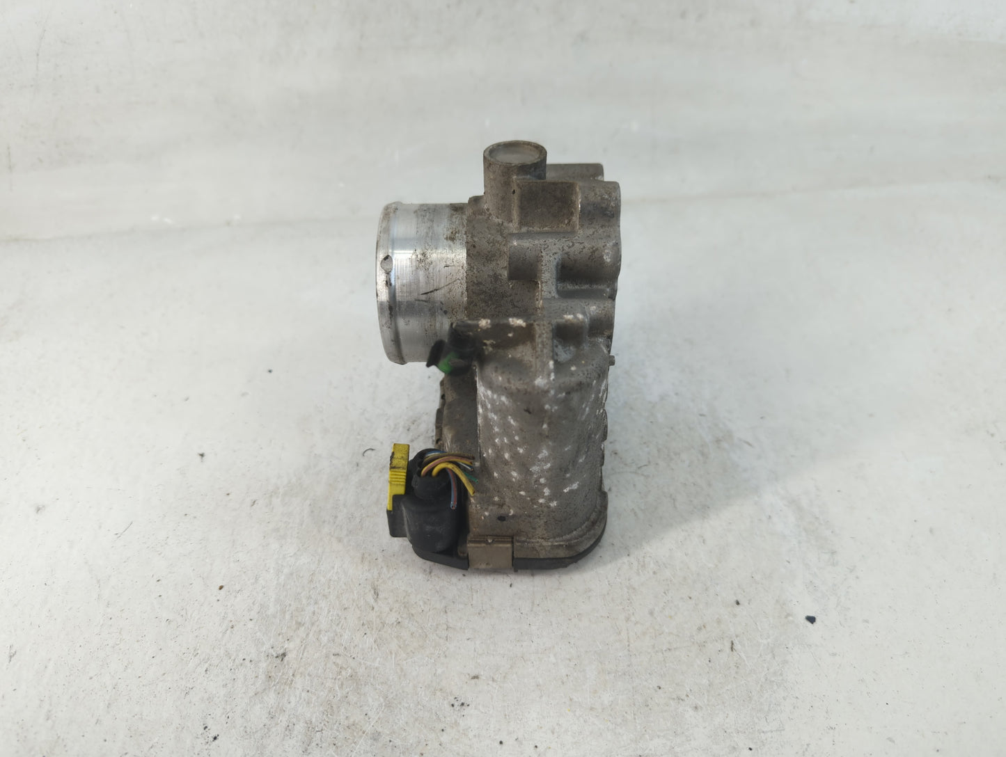 2014-2019 Ford Fiesta Throttle Body P/N:7S7G-9F991-CA Fits Fits 2013 2014 2015 2016 2017 2018 2019 OEM Used Auto Parts - Oem