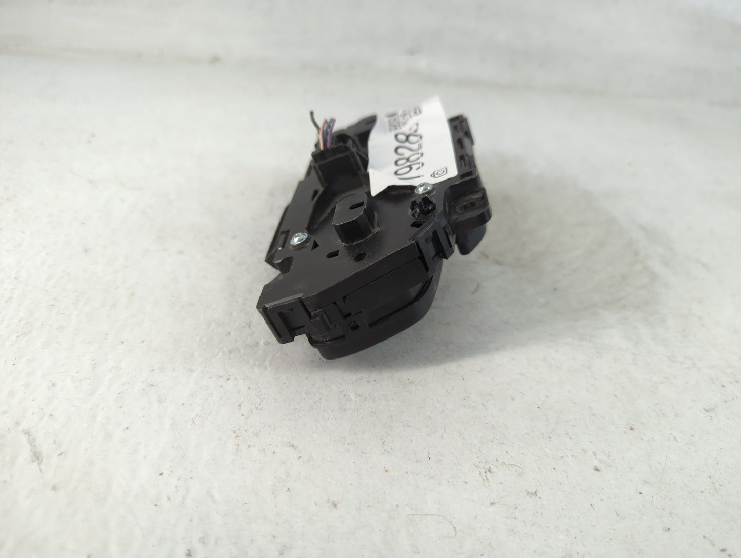 2014-2019 Ford Fiesta Climate Control Module Temperature AC/Heater Replacement P/N:D2BT 19980 AE Fits OEM Used Auto Parts - 