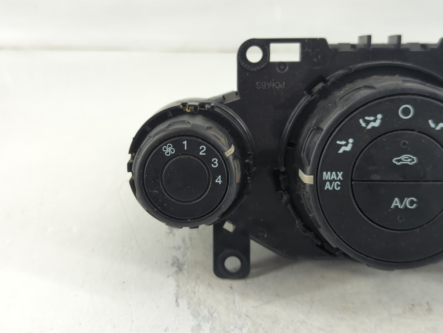 2014-2019 Ford Fiesta Climate Control Module Temperature AC/Heater Replacement P/N:D2BT 19980 AE Fits OEM Used Auto Parts - 