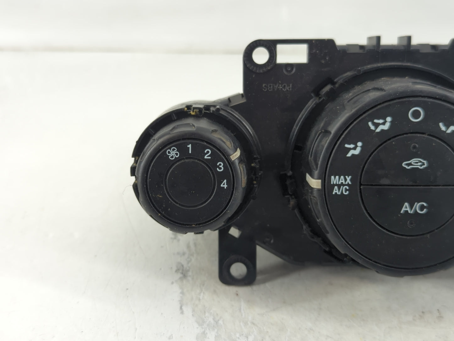 2014-2019 Ford Fiesta Climate Control Module Temperature AC/Heater Replacement P/N:D2BT 19980 AE Fits OEM Used Auto Parts - 