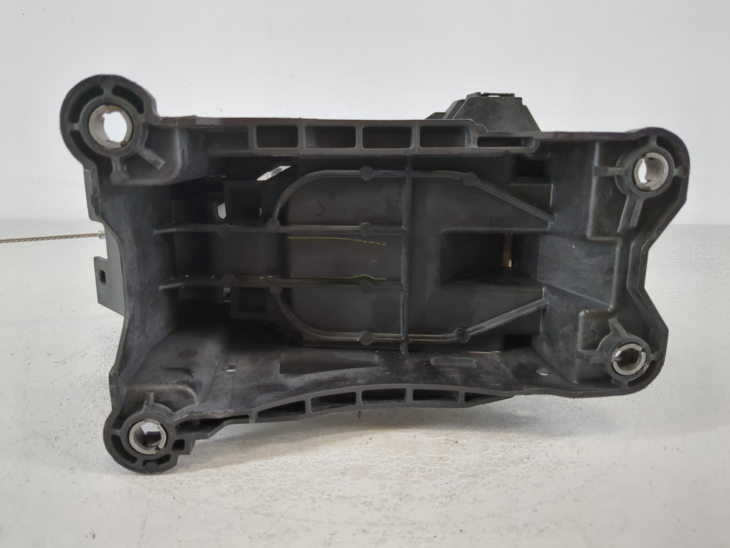 2015 Ford Fiesta Floor Console Assembly Shifter - Oemusedautoparts1.com