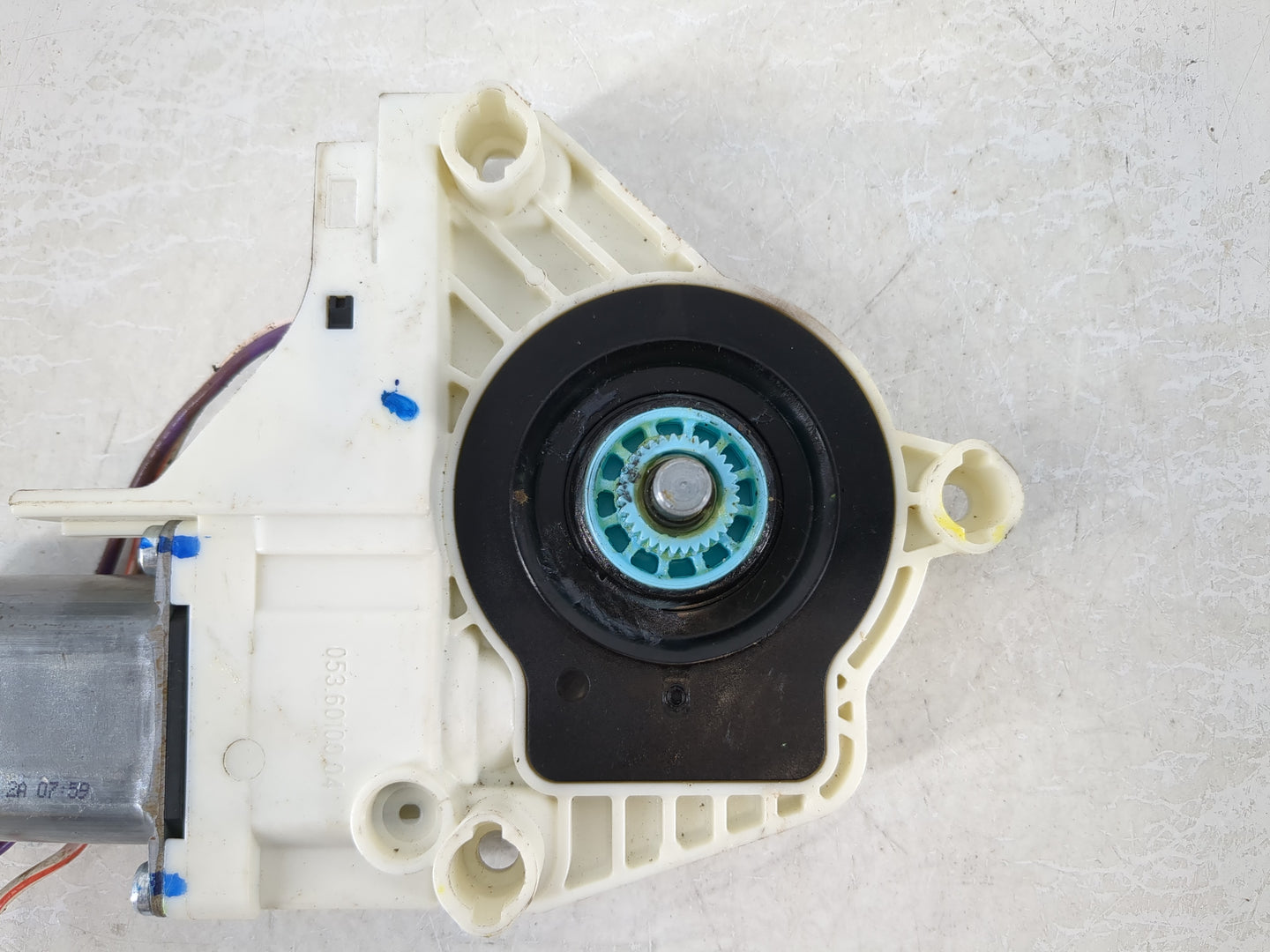 2011-2019 Ford Fiesta Passenger Front Right Power Window Motor - Oemusedautoparts1.com