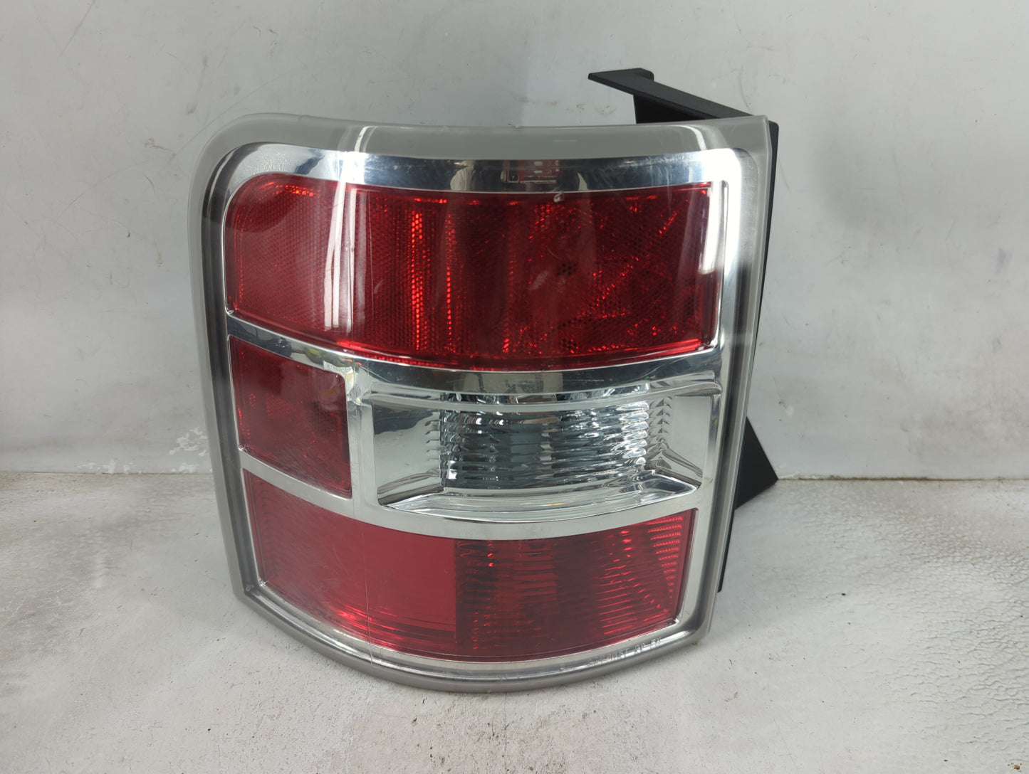 2012-2019 Ford Flex Tail Light Assembly Driver Left OEM P/N:CA83-13B505-AB Fits Fits 2012 2013 2014 2015 2016 2017 2018 2019