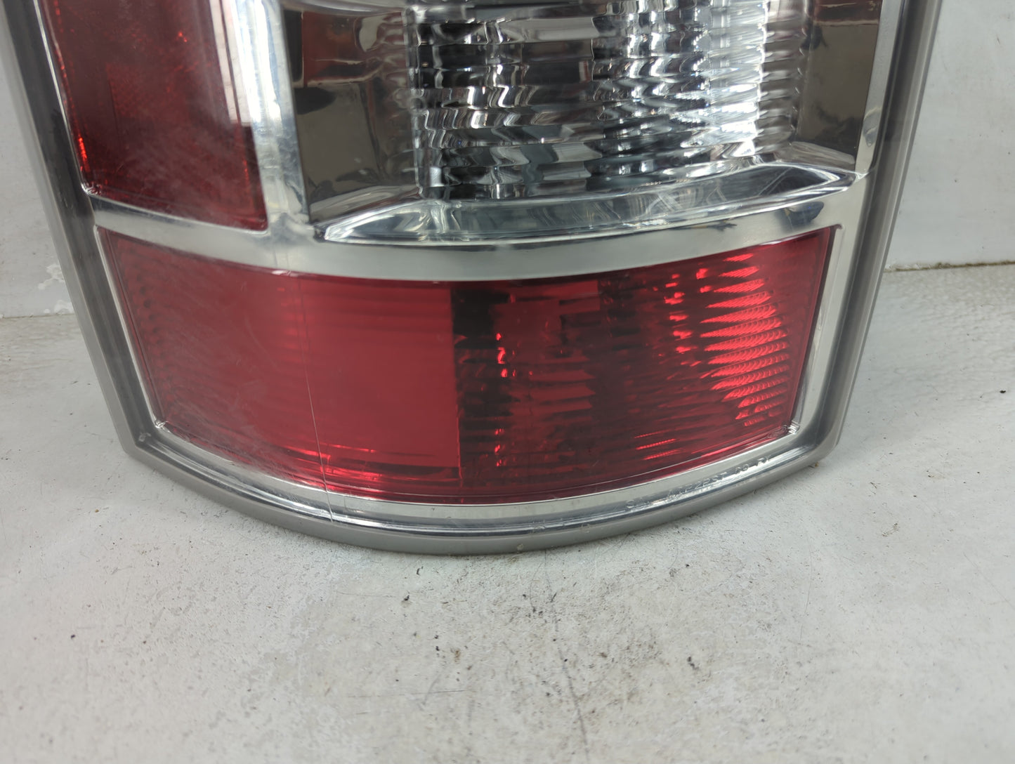 2012-2019 Ford Flex Tail Light Assembly Driver Left OEM P/N:CA83-13B505-AB Fits Fits 2012 2013 2014 2015 2016 2017 2018 2019
