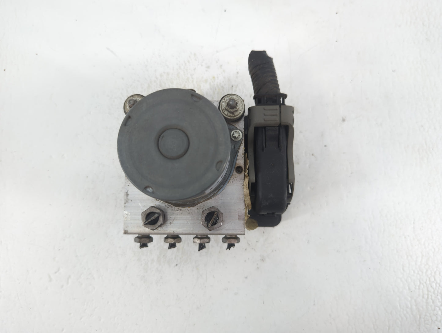 2014-2019 Ford Flex ABS Pump Control Module Replacement P/N:FA83-2C405-AB Fits Fits 2014 2015 2016 2017 2018 2019 OEM Used A