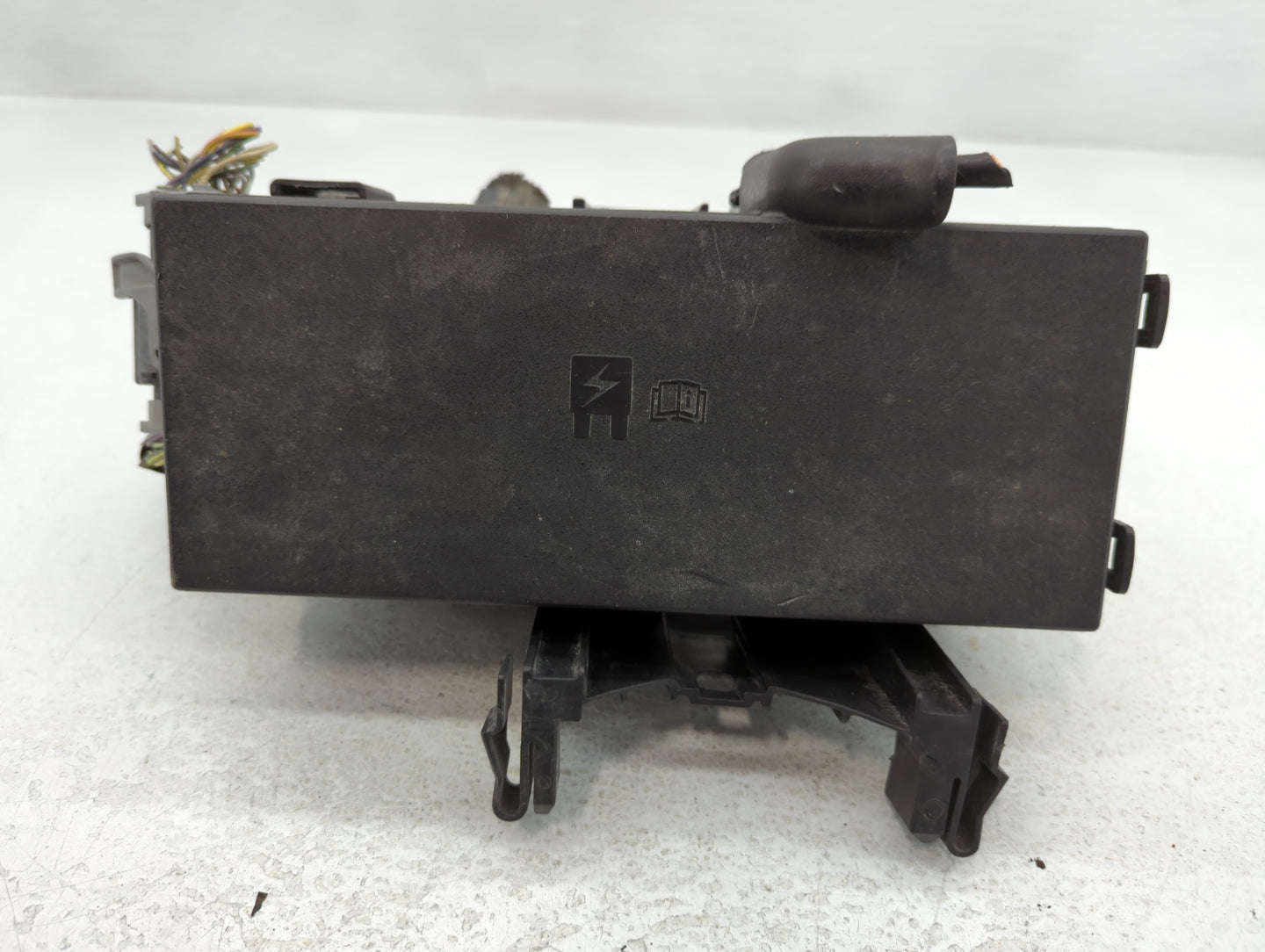 2013-2015 Ford Flex Fusebox Fuse Box Panel Relay Module P/N:DG1T-14A003-BA Fits Fits 2013 2014 2015 OEM Used Auto Parts - Oe