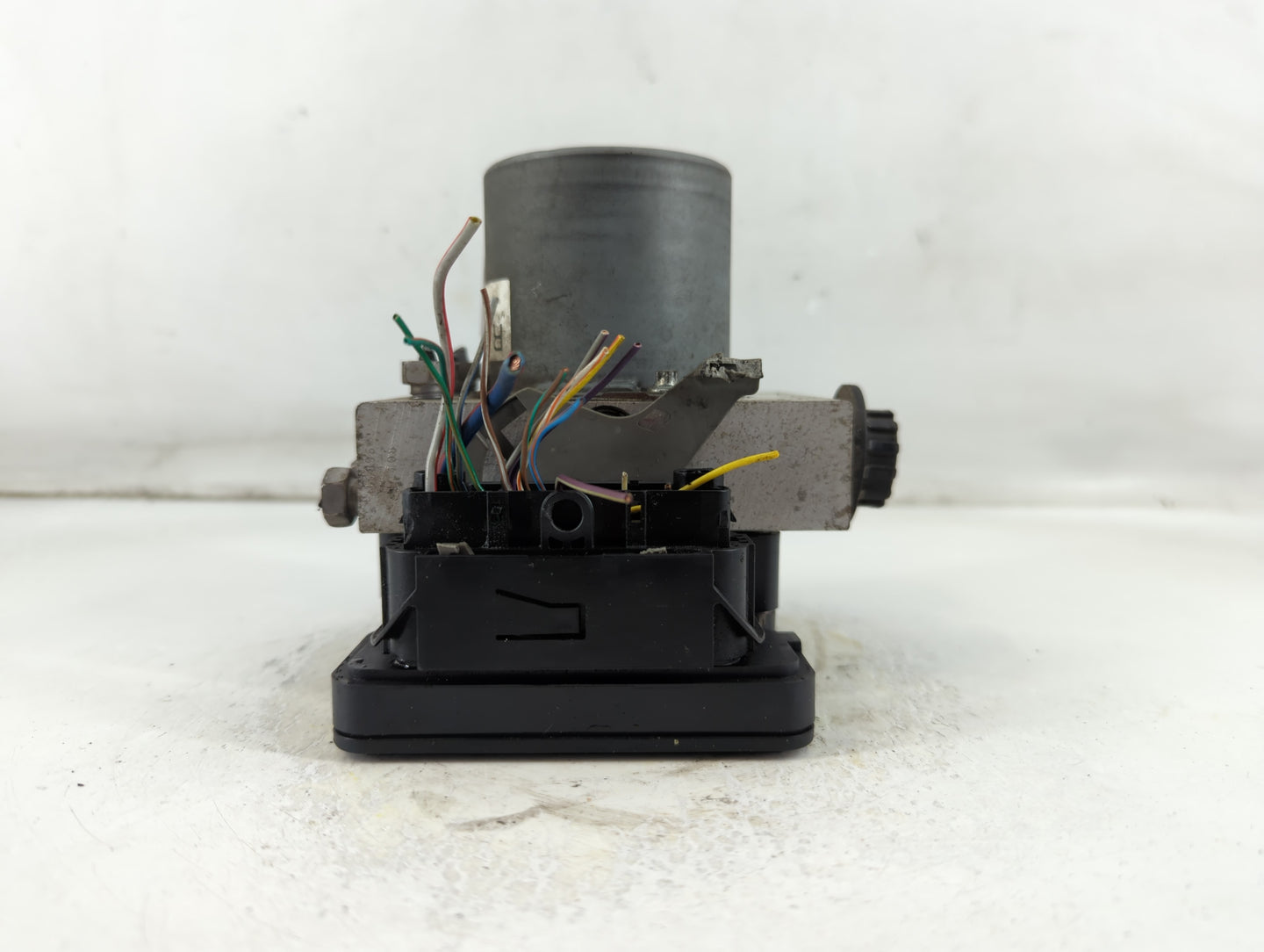 2014-2019 Ford Flex ABS Pump Control Module Replacement P/N:HL34-2C405-AC Fits Fits 2014 2015 2016 2017 2018 2019 OEM Used A