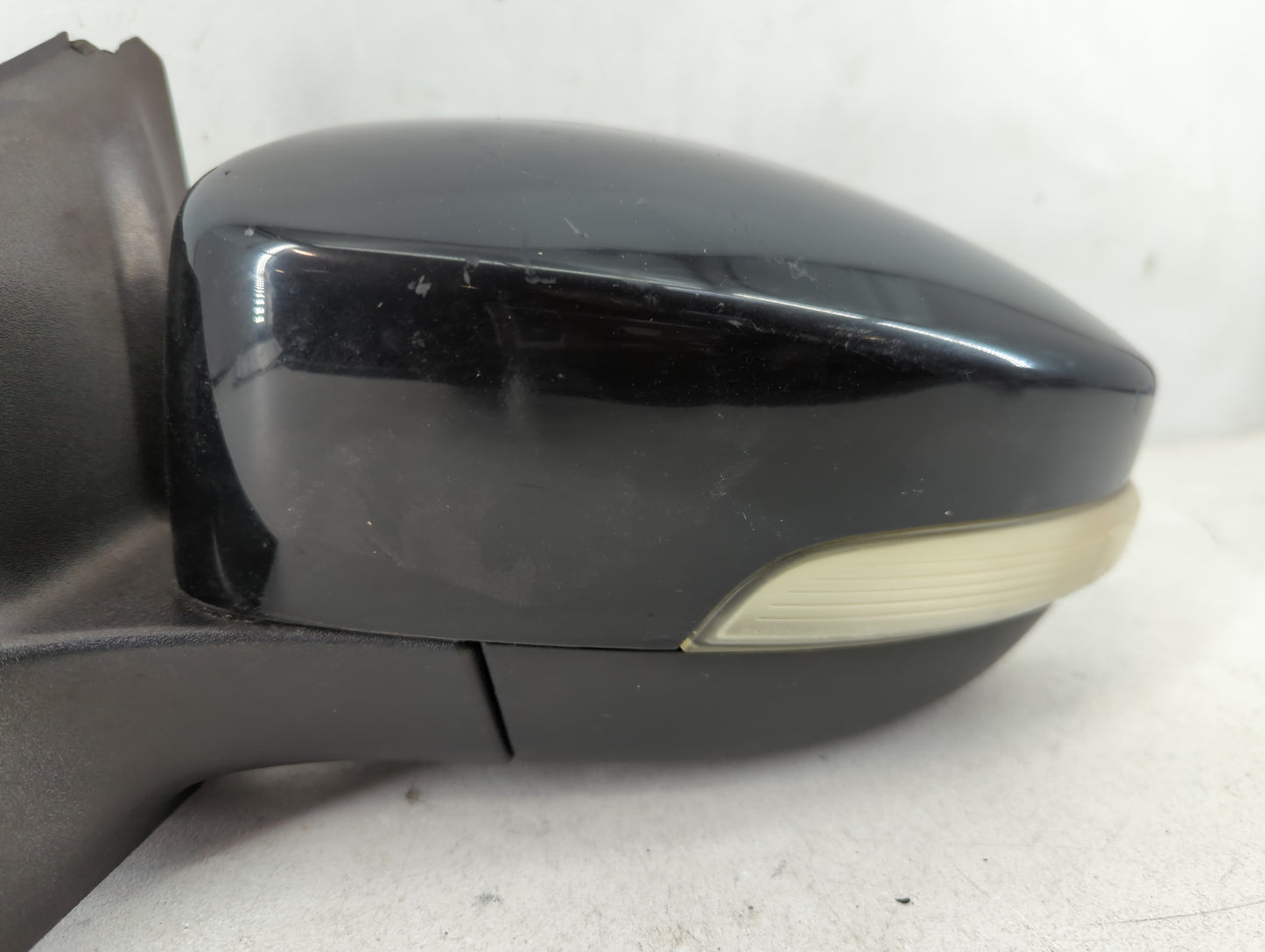 2015-2018 Ford Focus Driver Side View Mirror - Left Door Mirror OEM Used - Oemusedautoparts1.com