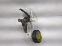 2012-2018 Ford Focus Brake Master Cylinder 1059958 - Oemusedautoparts1.com