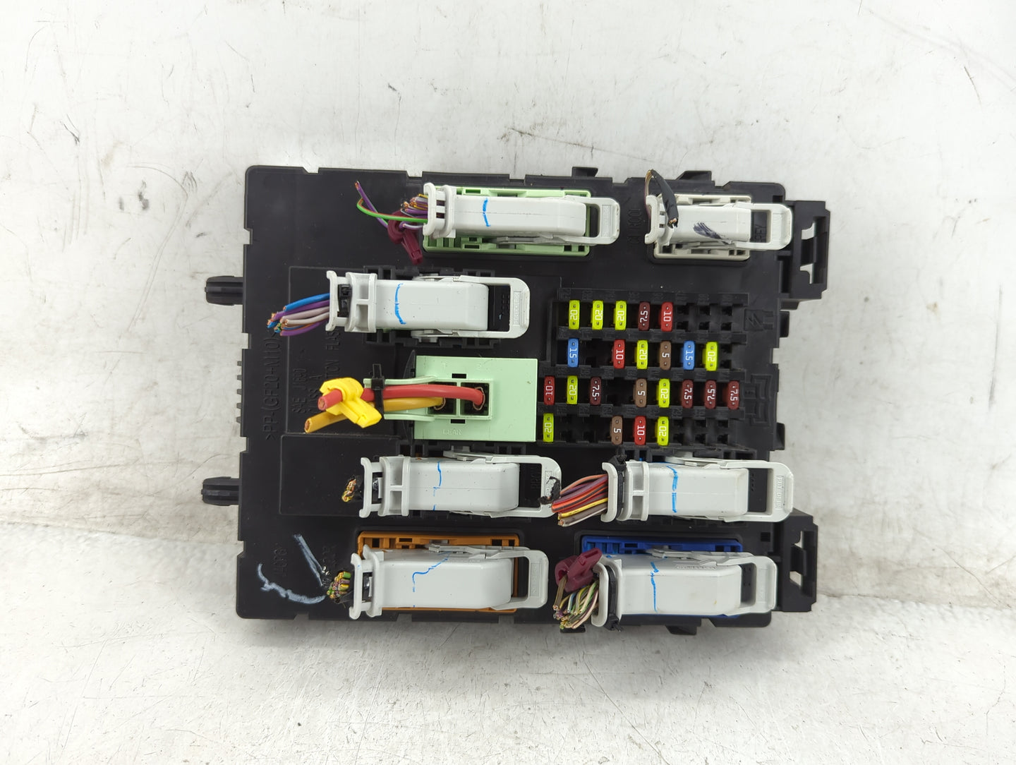 2015-2015 Ford Focus Body Control Module Bcm Inner Cabin Fuse Box - Oemusedautoparts1.com