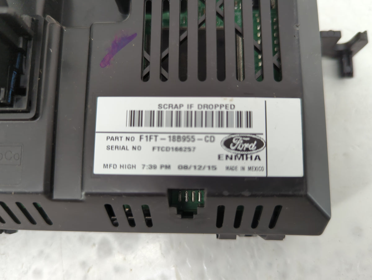 2015-2018 Ford Focus Information Radio Display Screen 1060021 - Oemusedautoparts1.com