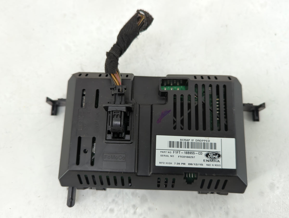 2015-2018 Ford Focus Information Radio Display Screen 1060021 - Oemusedautoparts1.com