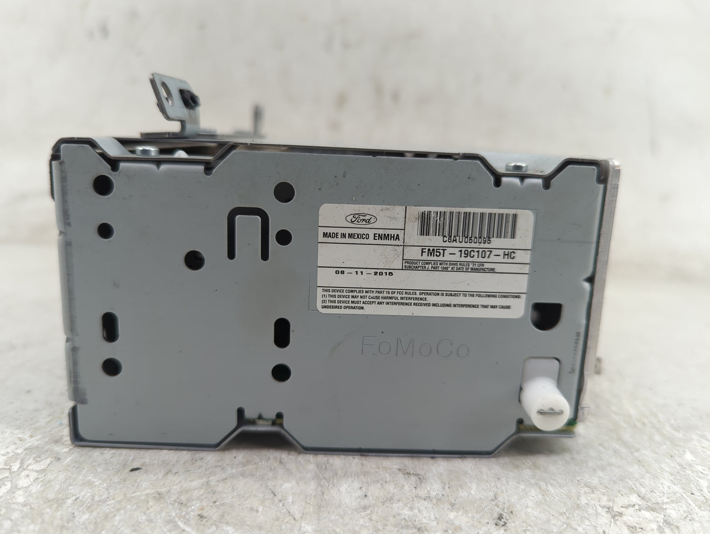 2015-2016 Ford Focus Radio AM FM Cd Player Receiver Replacement P/N:FM5T-19C107-HC Fits Fits 2015 2016 OEM Used Auto Parts -
