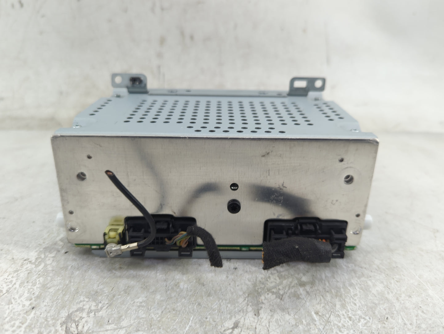 2015-2016 Ford Focus Radio AM FM Cd Player Receiver Replacement P/N:FM5T-19C107-HC Fits Fits 2015 2016 OEM Used Auto Parts -