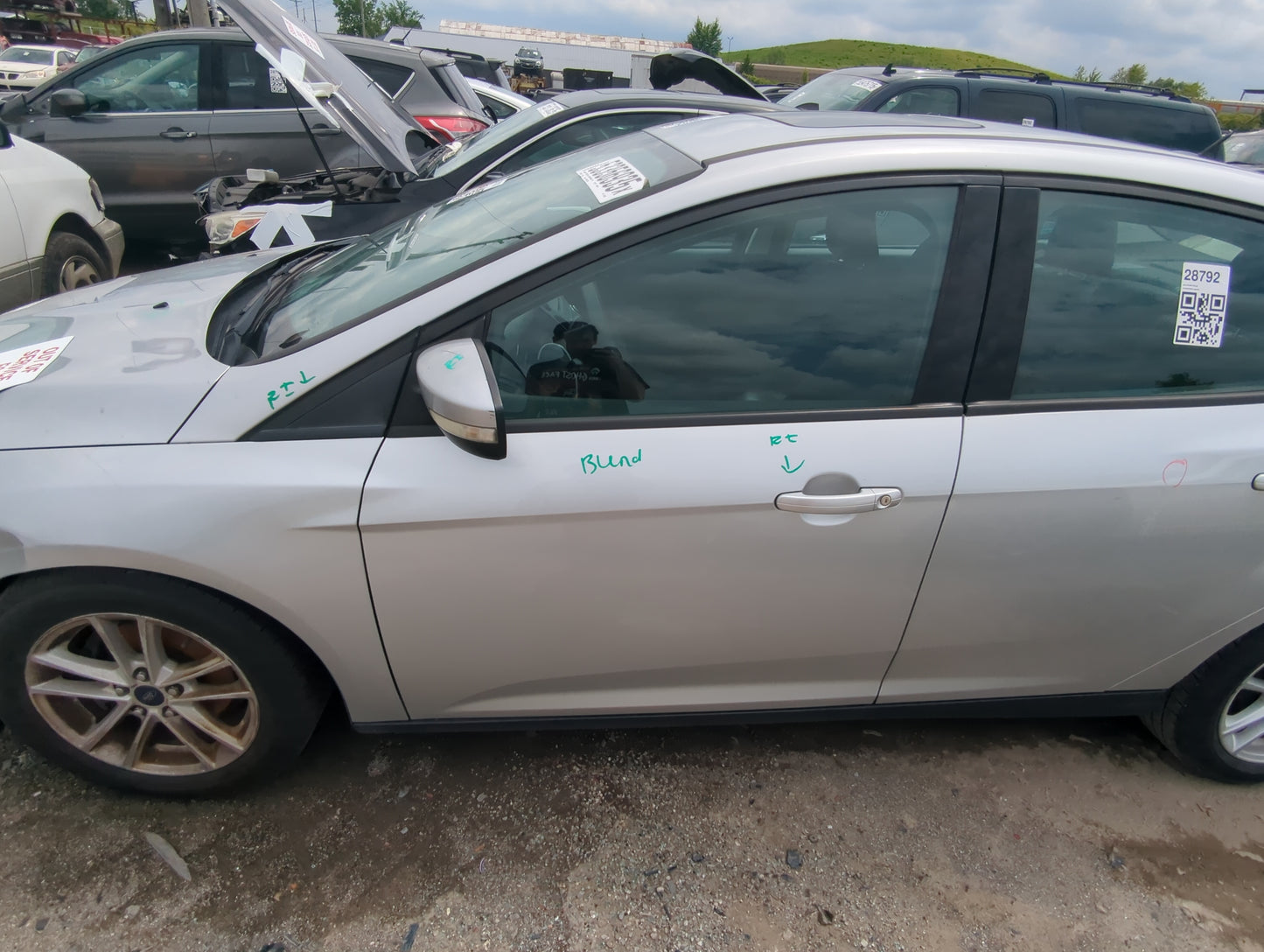 2015-2018 Ford Focus Driver Front Door Oem - Oemusedautoparts1.com