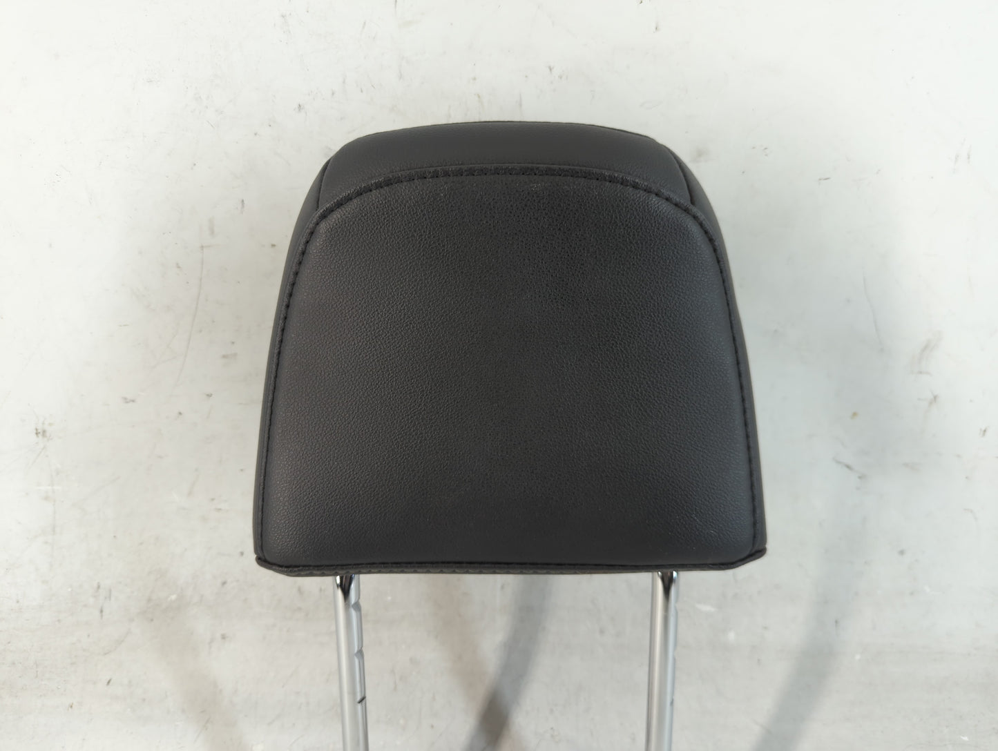 2015-2018 Ford Focus Headrest Head Rest Front Driver Passenger Seat Fits Fits 2015 2016 2017 2018 OEM Used Auto Parts - Oemu