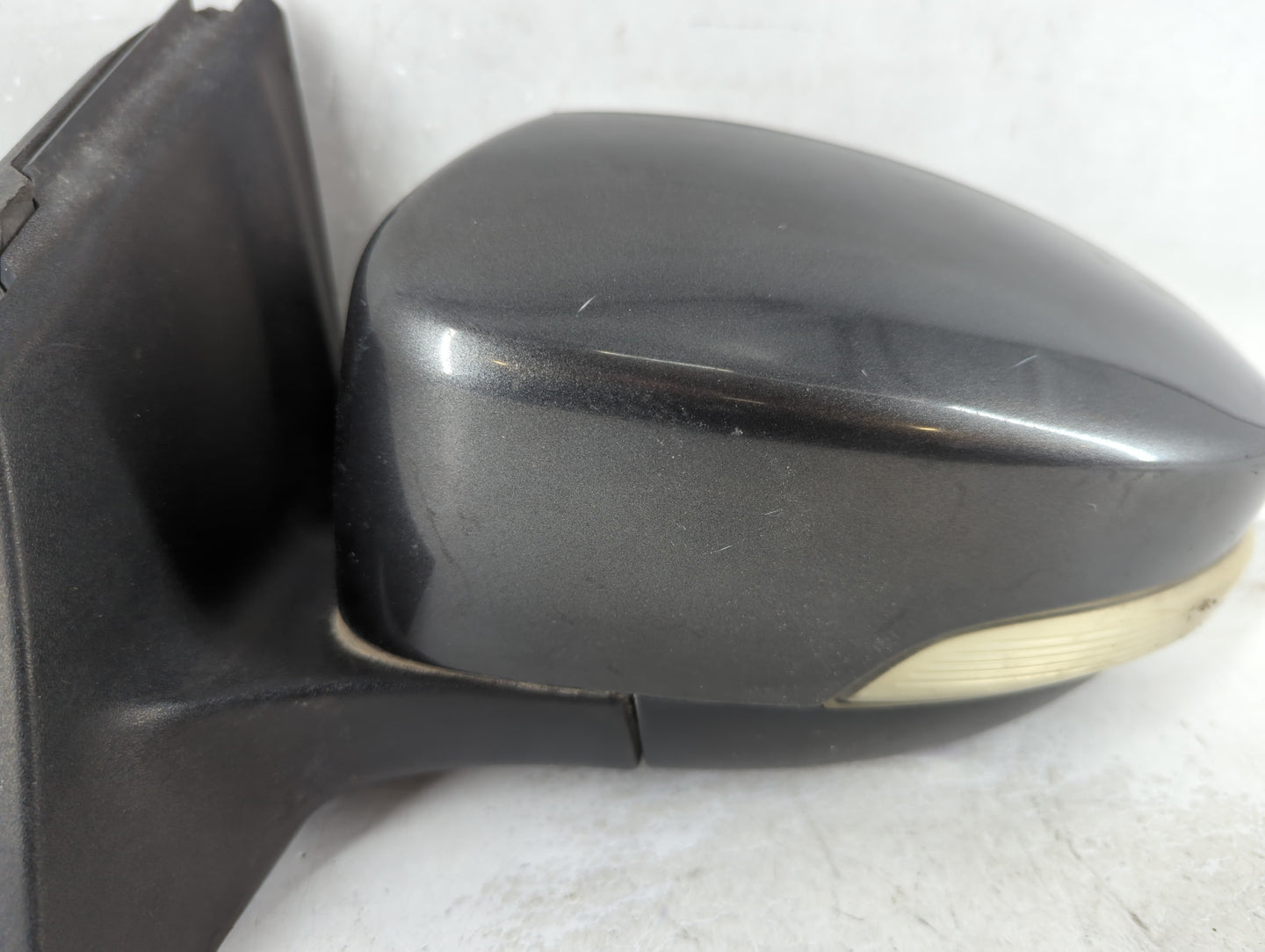2015-2018 Ford Focus Driver Side View Mirror - Left Door Mirror OEM Used - Oemusedautoparts1.com