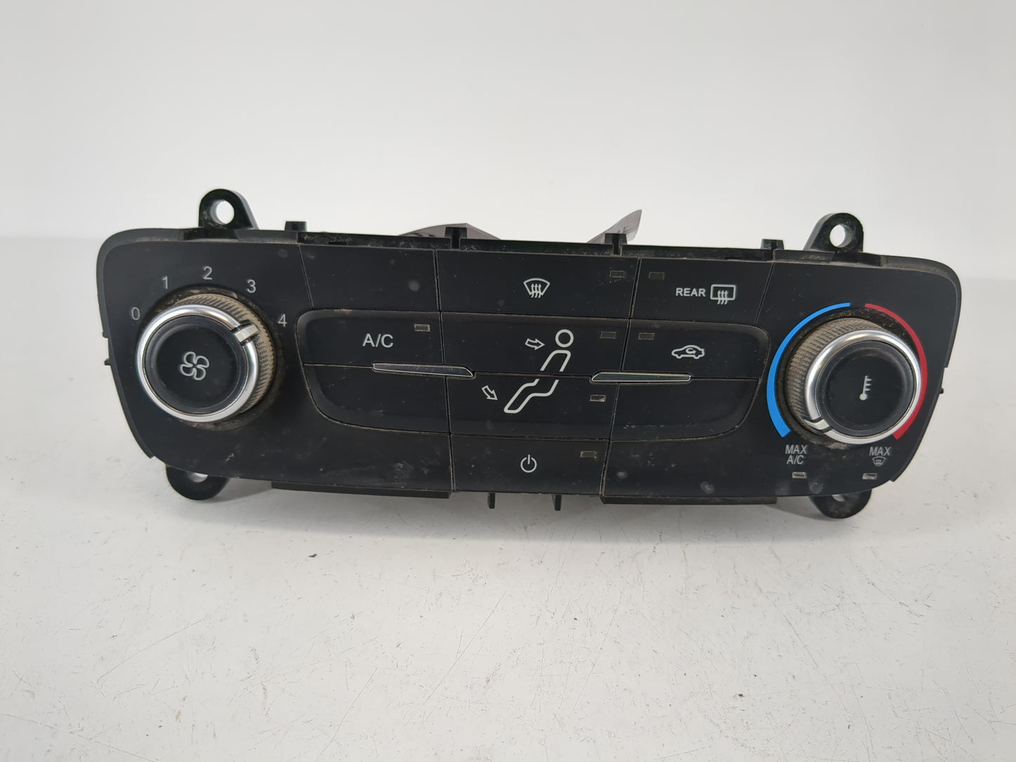 2015-2018 Ford Focus Climate Control Module Temperature AC/Heater Replacement P/N:F1ET-19980-JF Fits Fits 2015 2016 2017 201
