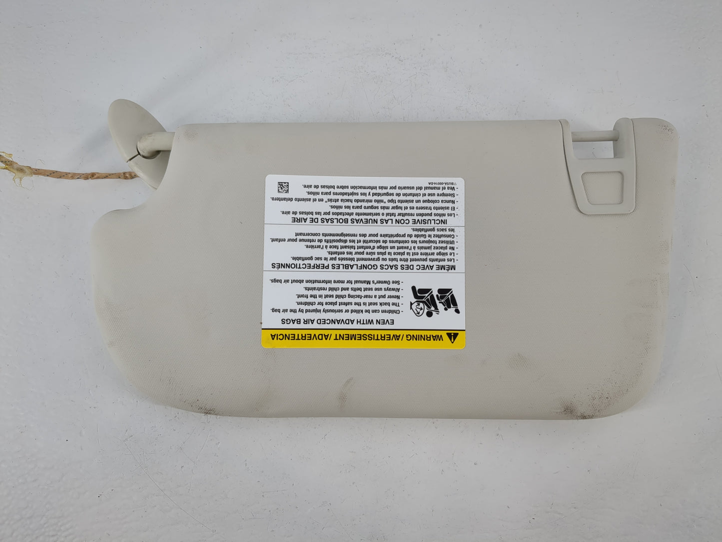 2013-2018 Ford Focus Sun Visor Shade Replacement Passenger Right Mirror Fits Fits 2013 2014 2015 2016 2017 2018 OEM Used Aut