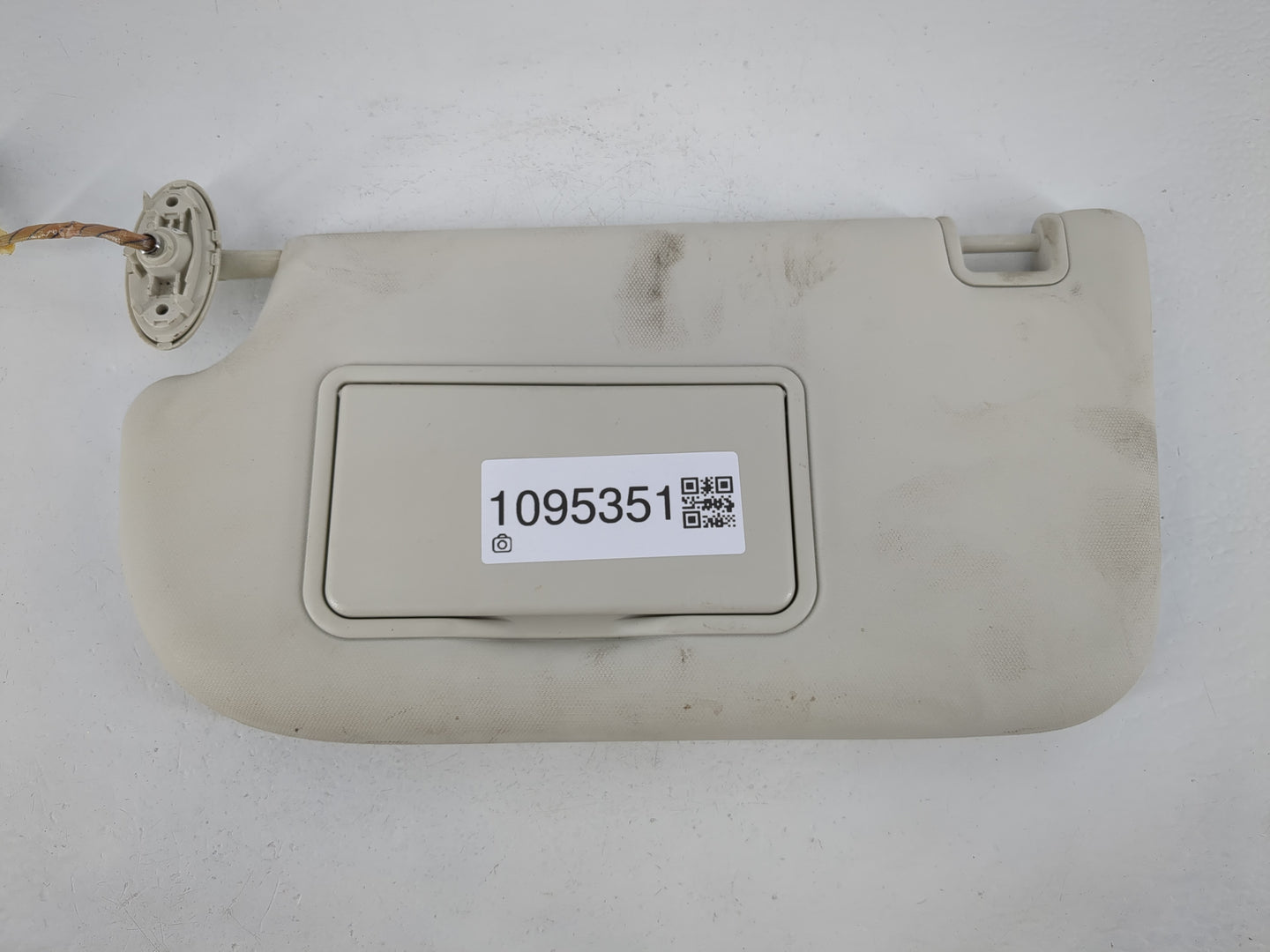 2013-2018 Ford Focus Sun Visor Shade Replacement Driver Left Mirror Fits Fits 2013 2014 2015 2016 2017 2018 OEM Used Auto Pa