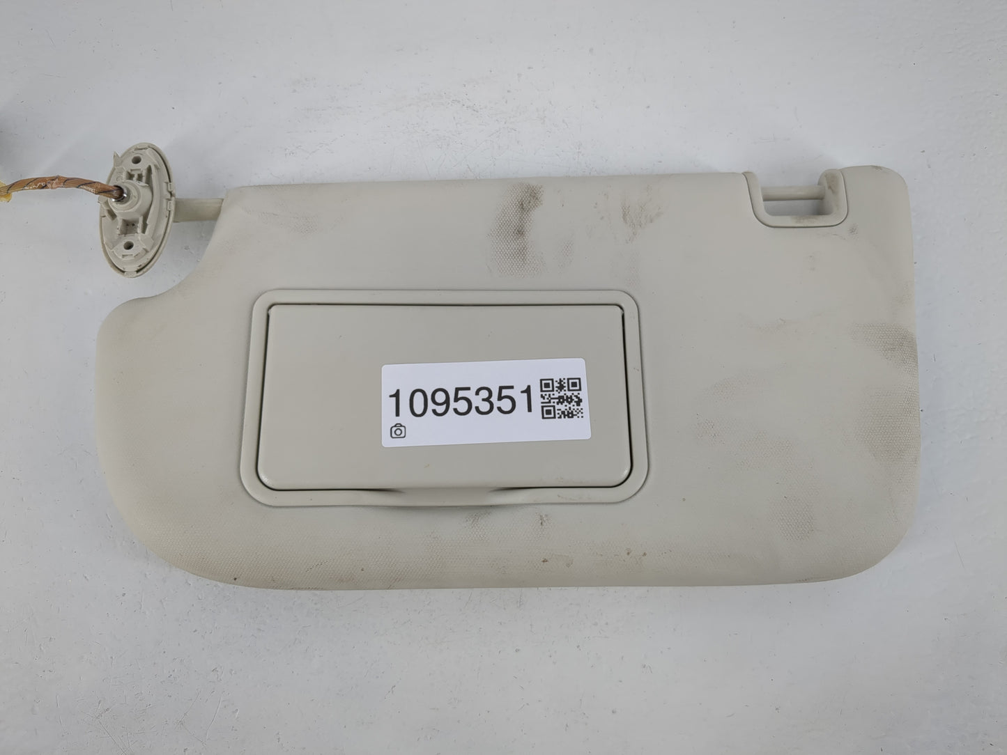 2013-2018 Ford Focus Sun Visor Shade Replacement Driver Left Mirror Fits Fits 2013 2014 2015 2016 2017 2018 OEM Used Auto Pa
