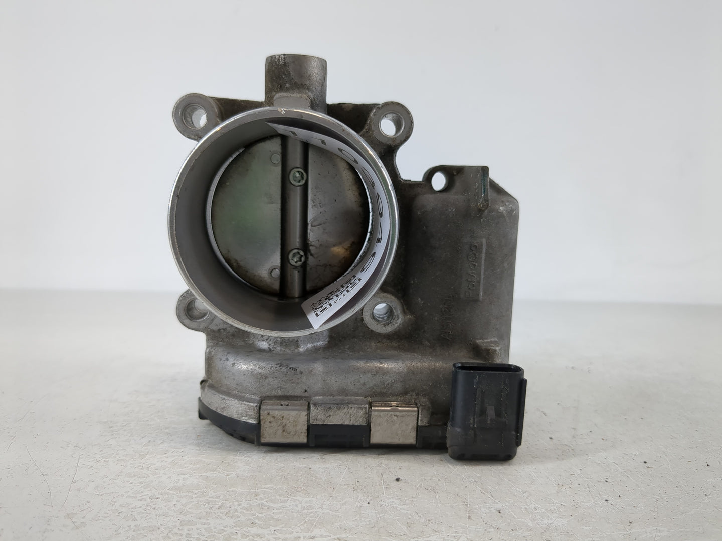 2014-2018 Ford Focus Throttle Body P/N:DS7E-9F991-BB Fits Fits 2014 2015 2016 2017 2018 2019 2020 2021 2022 OEM Used Auto Pa