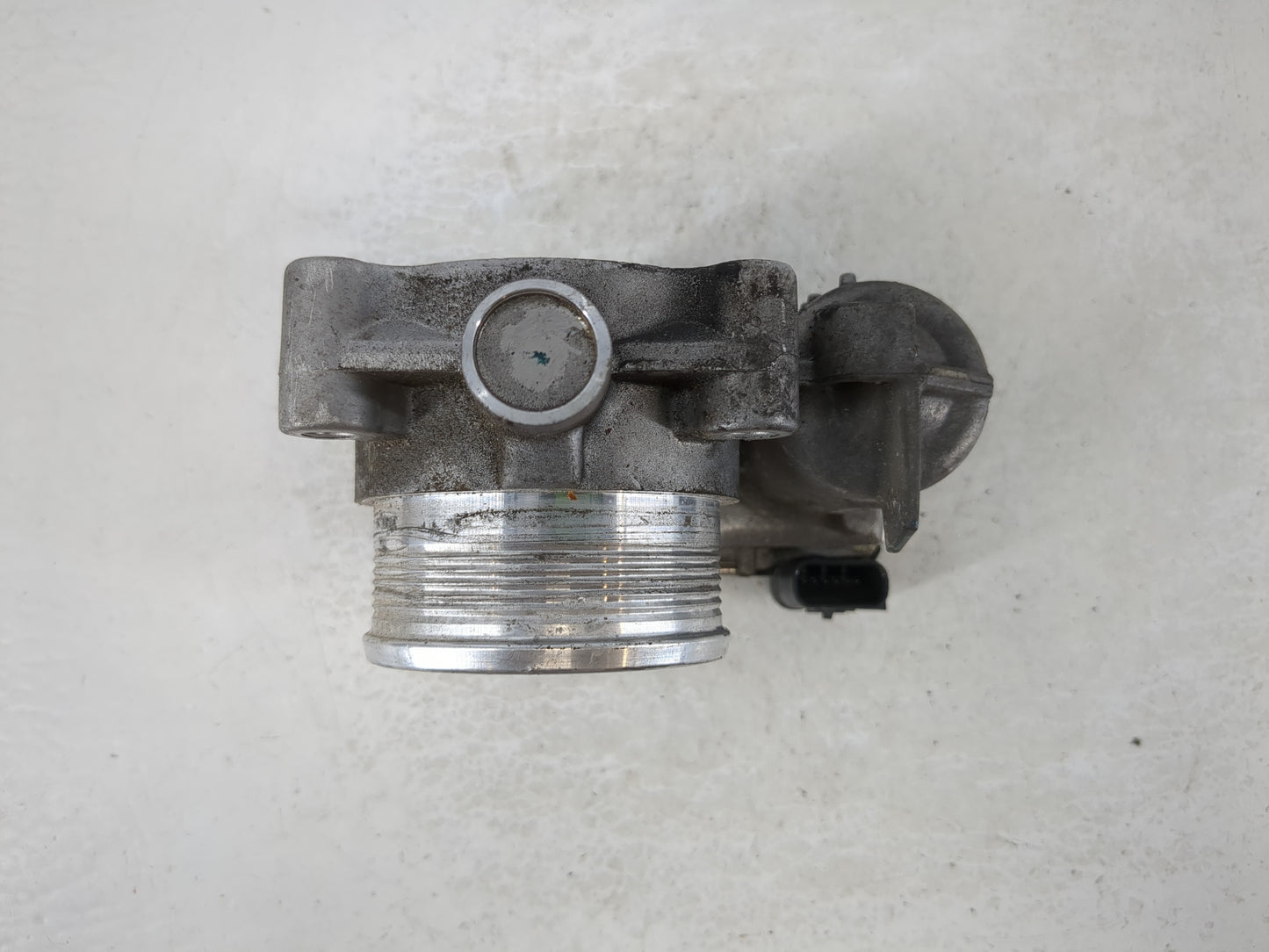 2014-2018 Ford Focus Throttle Body P/N:DS7E-9F991-BB Fits Fits 2014 2015 2016 2017 2018 2019 2020 2021 2022 OEM Used Auto Pa