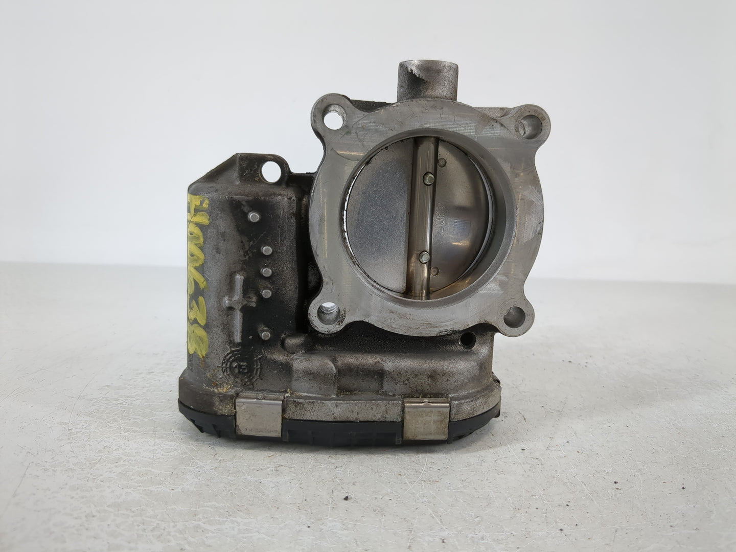 2014-2018 Ford Focus Throttle Body P/N:DS7E-9F991-BB Fits Fits 2014 2015 2016 2017 2018 2019 2020 2021 2022 OEM Used Auto Pa
