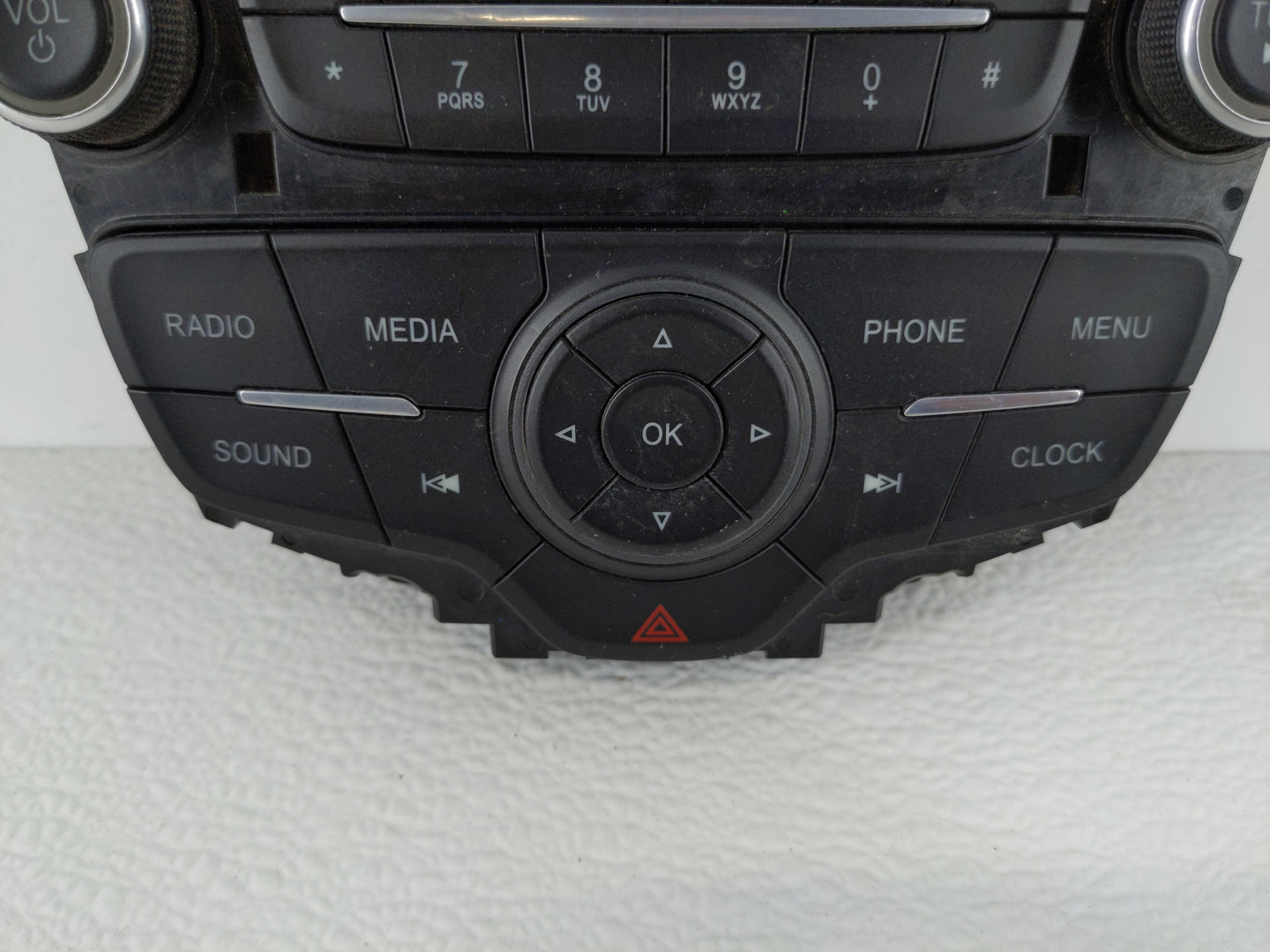 2015 Ford Focus Radio AM FM Cd Player Receiver Replacement P/N:F1ET 18K811 LD Fits OEM Used Auto Parts - Oemusedautoparts1.c