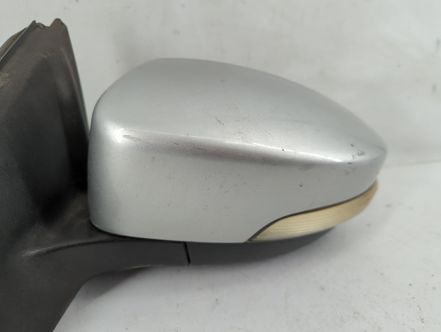 2015-2018 Ford Focus Driver Side View Mirror - Left Door Mirror OEM Used - Oemusedautoparts1.com