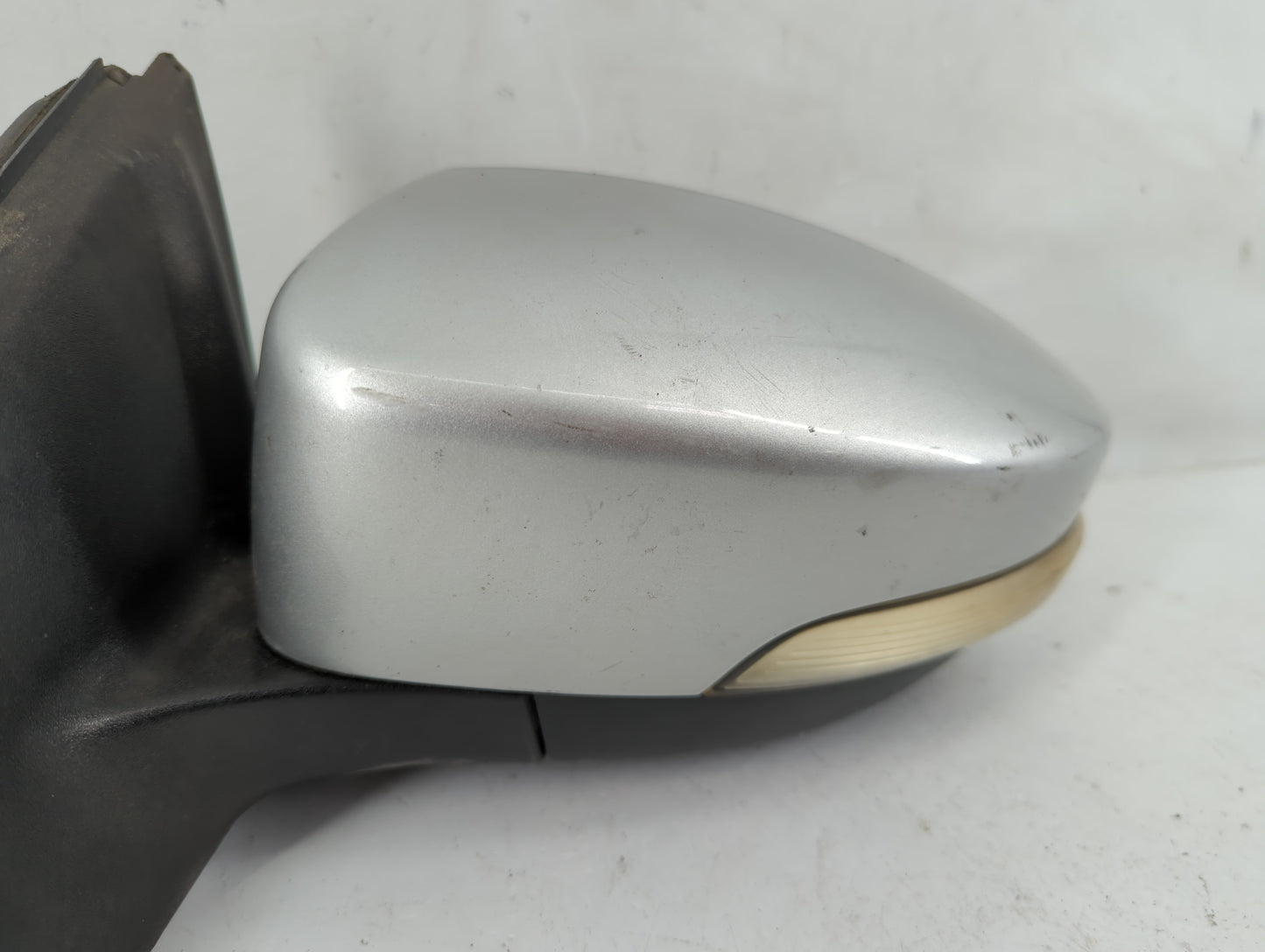 2015-2018 Ford Focus Driver Side View Mirror - Left Door Mirror OEM Used - Oemusedautoparts1.com