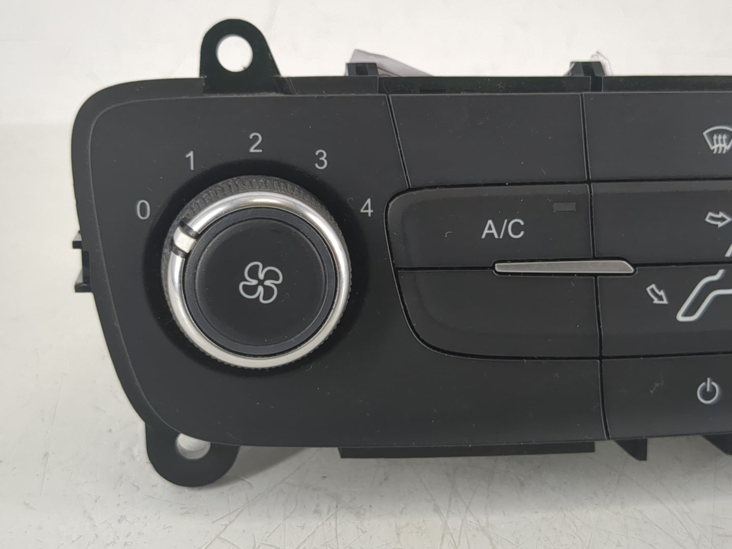 2015-2018 Ford Focus Climate Control Module Temperature AC/Heater Replacement P/N:F1ET-19980-JE Fits Fits 2015 2016 2017 201