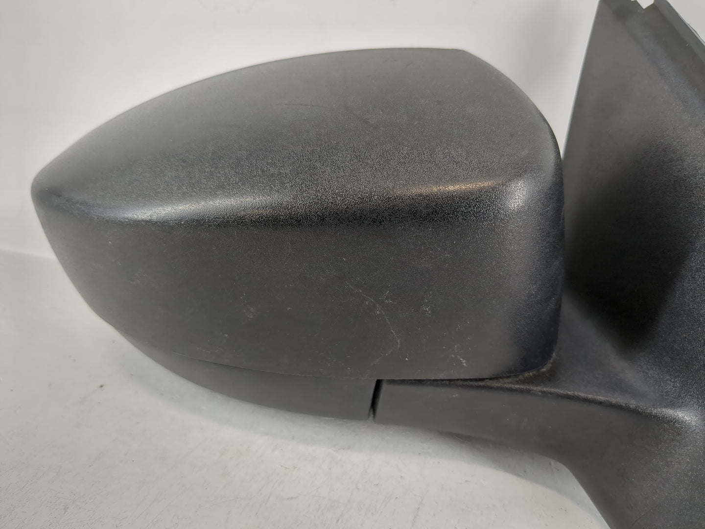 2015-2018 Ford Focus Passenger Side View Mirror - Right Door Mirror OEM Used - Oemusedautoparts1.com