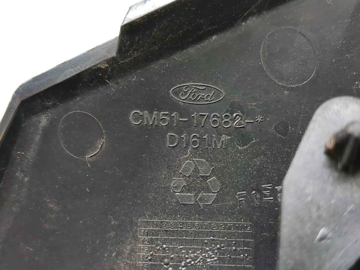 2015-2018 Ford Focus Passenger Side View Mirror - Right Door Mirror OEM Used - Oemusedautoparts1.com