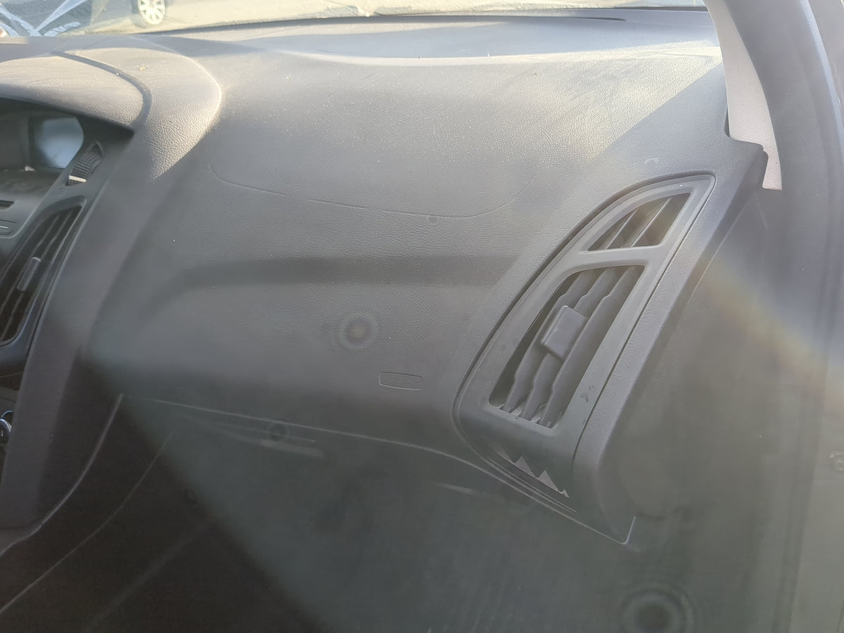 2015-2018 Ford Focus Air Bag Passenger Right Dashboard OEM Fits Fits 2015 2016 2017 2018 OEM Used Auto Parts - Oemusedautopa