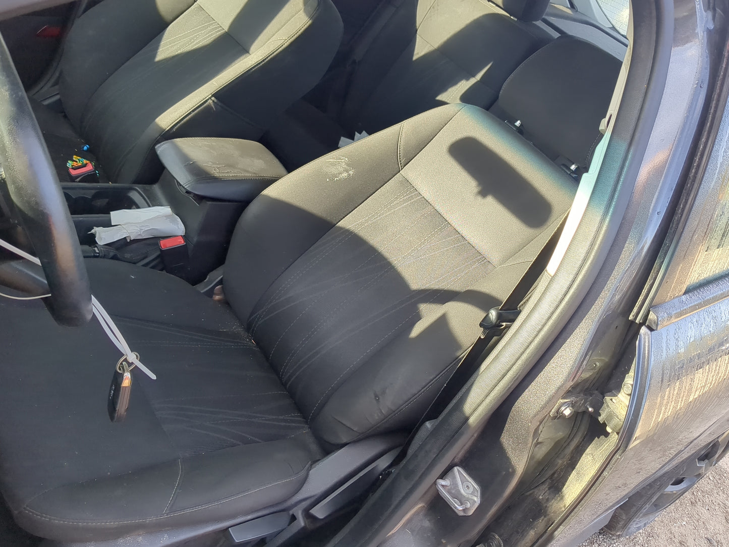 2015-2018 Ford Focus Driver Front Seat Oem 1184667 - Oemusedautoparts1.com