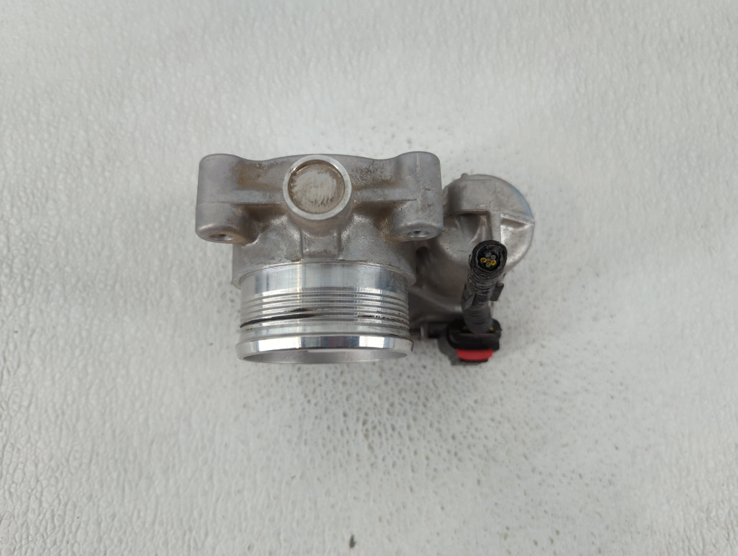 2014-2018 Ford Focus Throttle Body P/N:DS7E-9F991-BB Fits Fits 2014 2015 2016 2017 2018 2019 2020 2021 2022 OEM Used Auto Pa