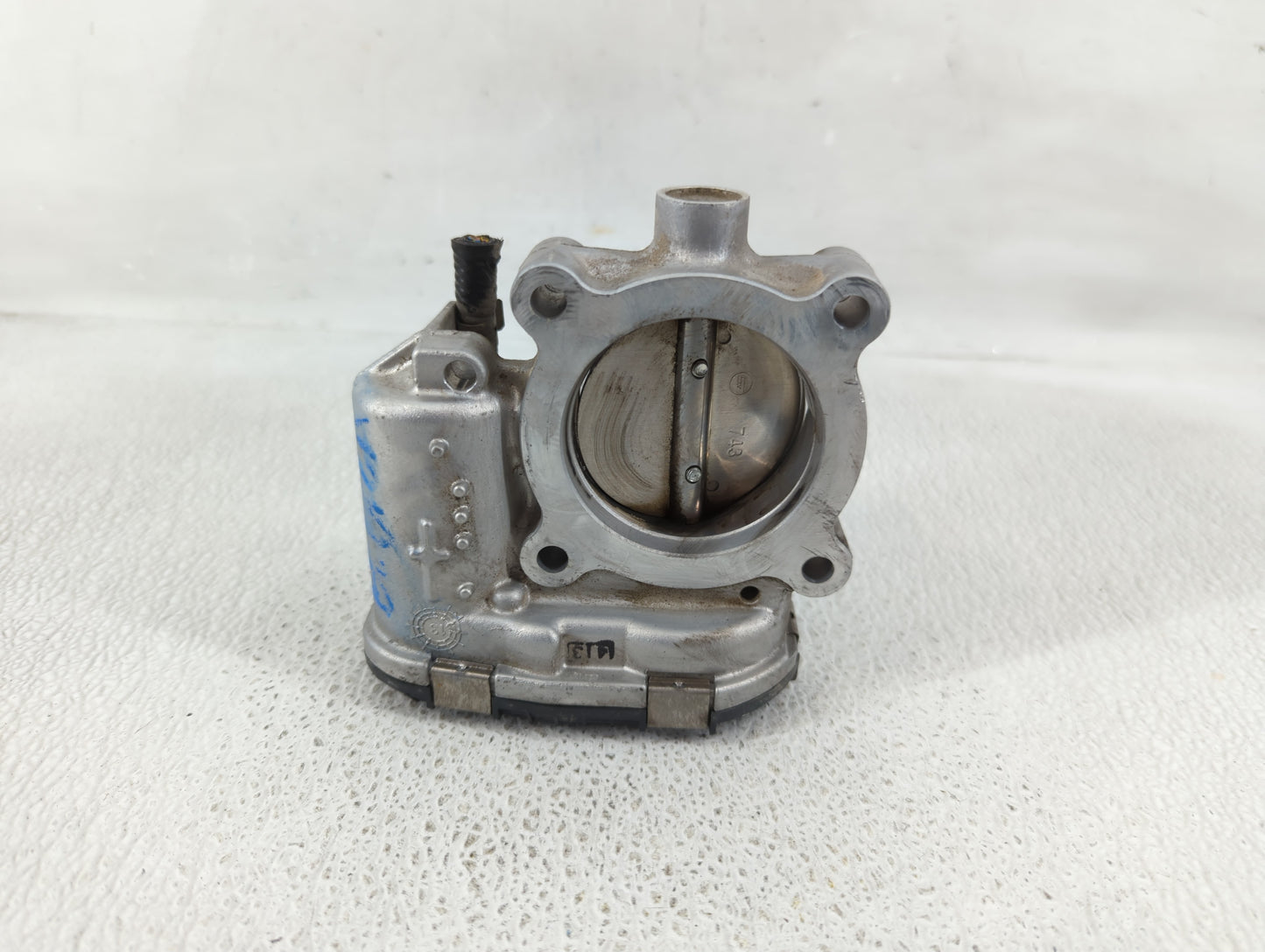 2014-2018 Ford Focus Throttle Body P/N:DS7E-9F991-BB Fits Fits 2014 2015 2016 2017 2018 2019 2020 2021 2022 OEM Used Auto Pa