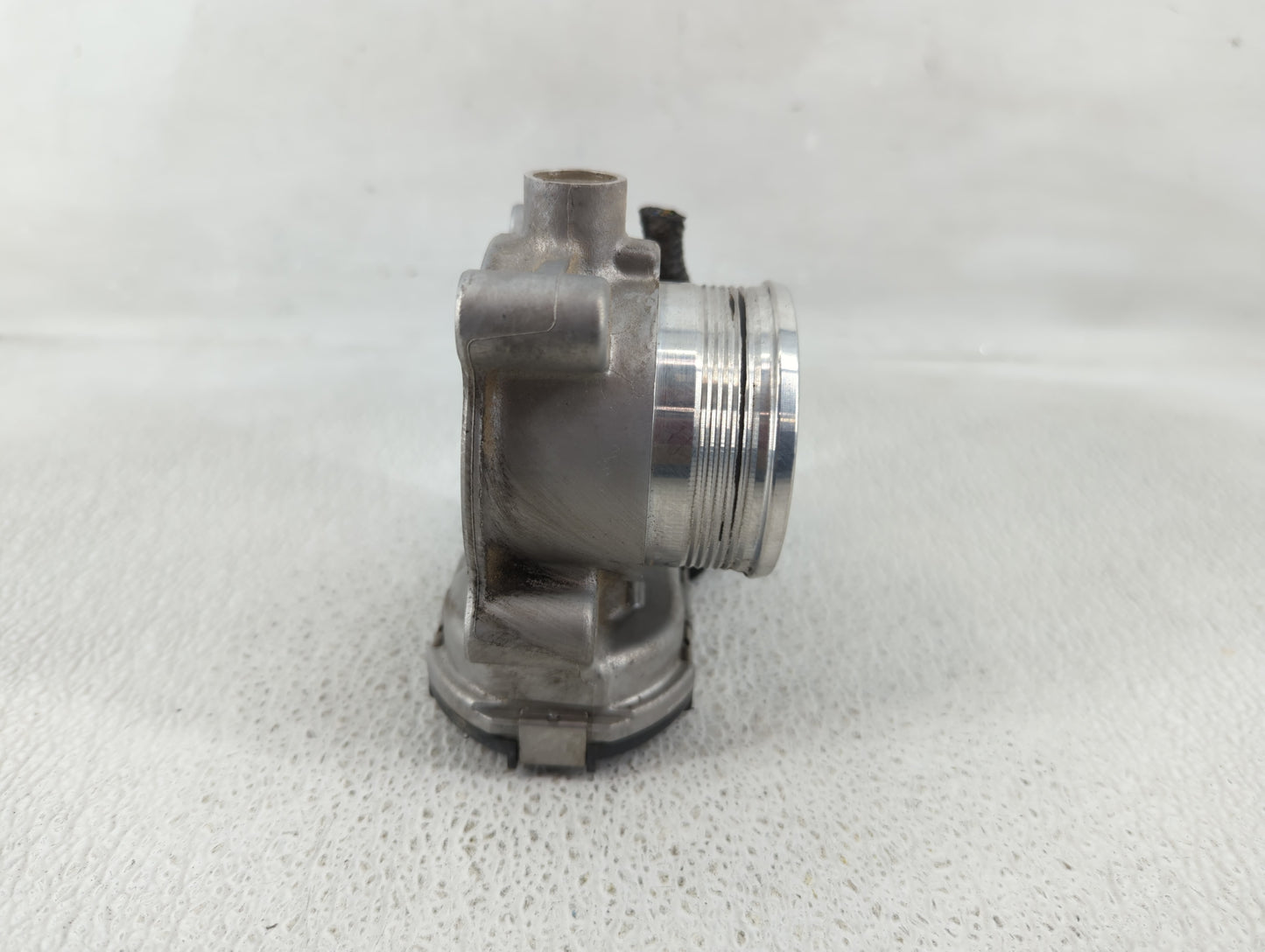 2014-2018 Ford Focus Throttle Body P/N:DS7E-9F991-BB Fits Fits 2014 2015 2016 2017 2018 2019 2020 2021 2022 OEM Used Auto Pa